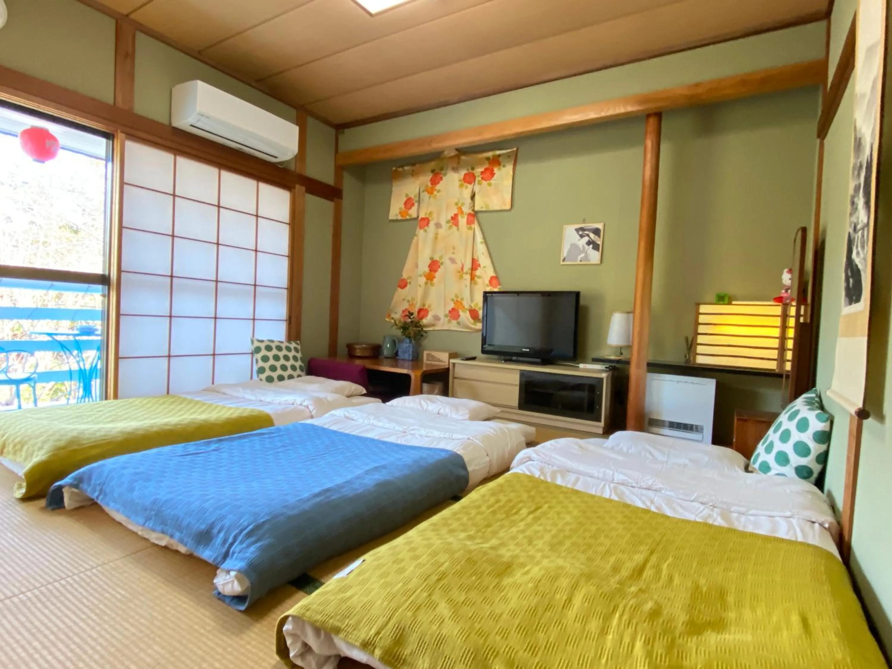 Bed in Hanamizuki Onsen Resort