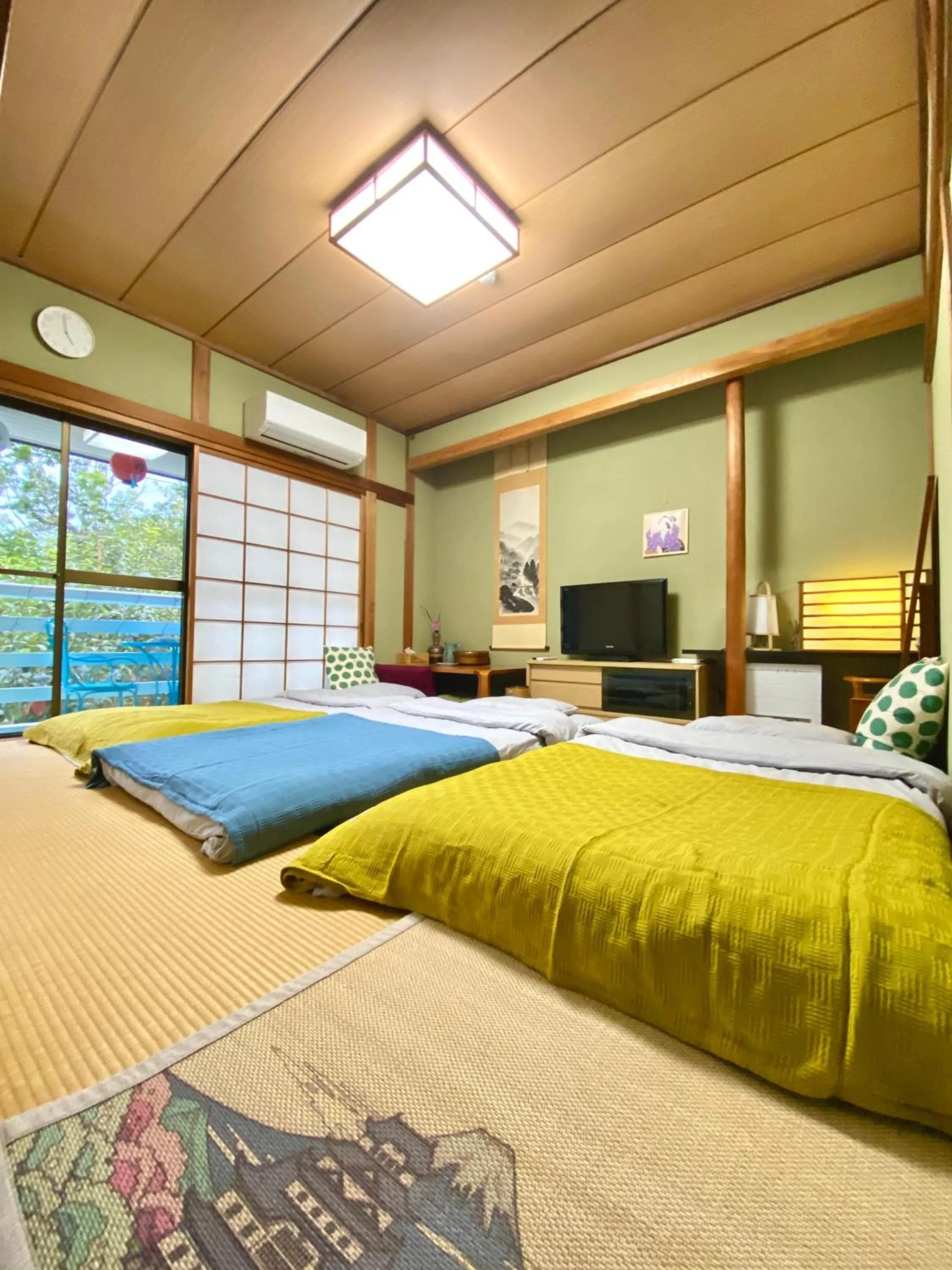 Bed in Hanamizuki Onsen Resort