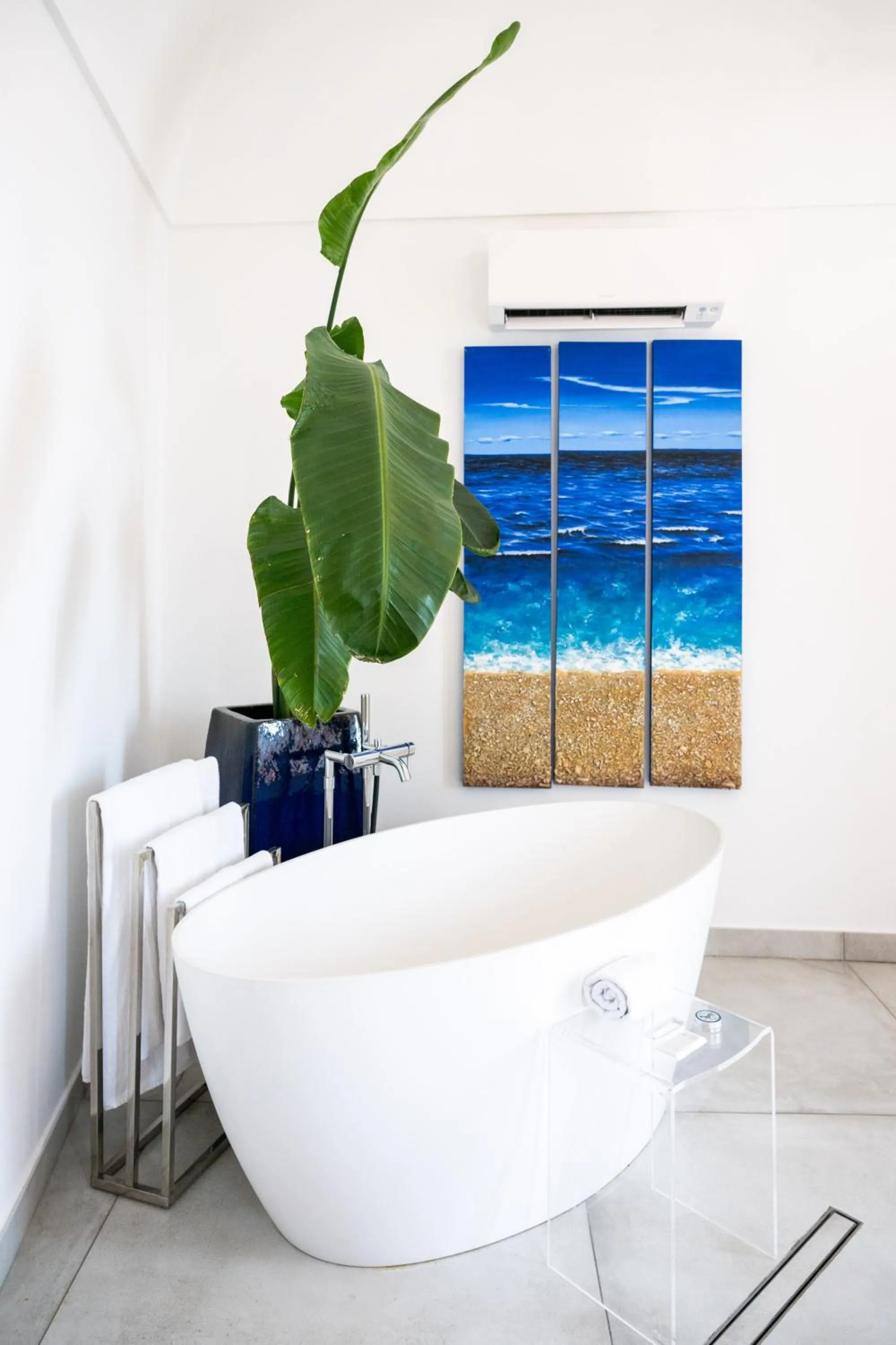 Bath in Hotel Villa Gabrisa