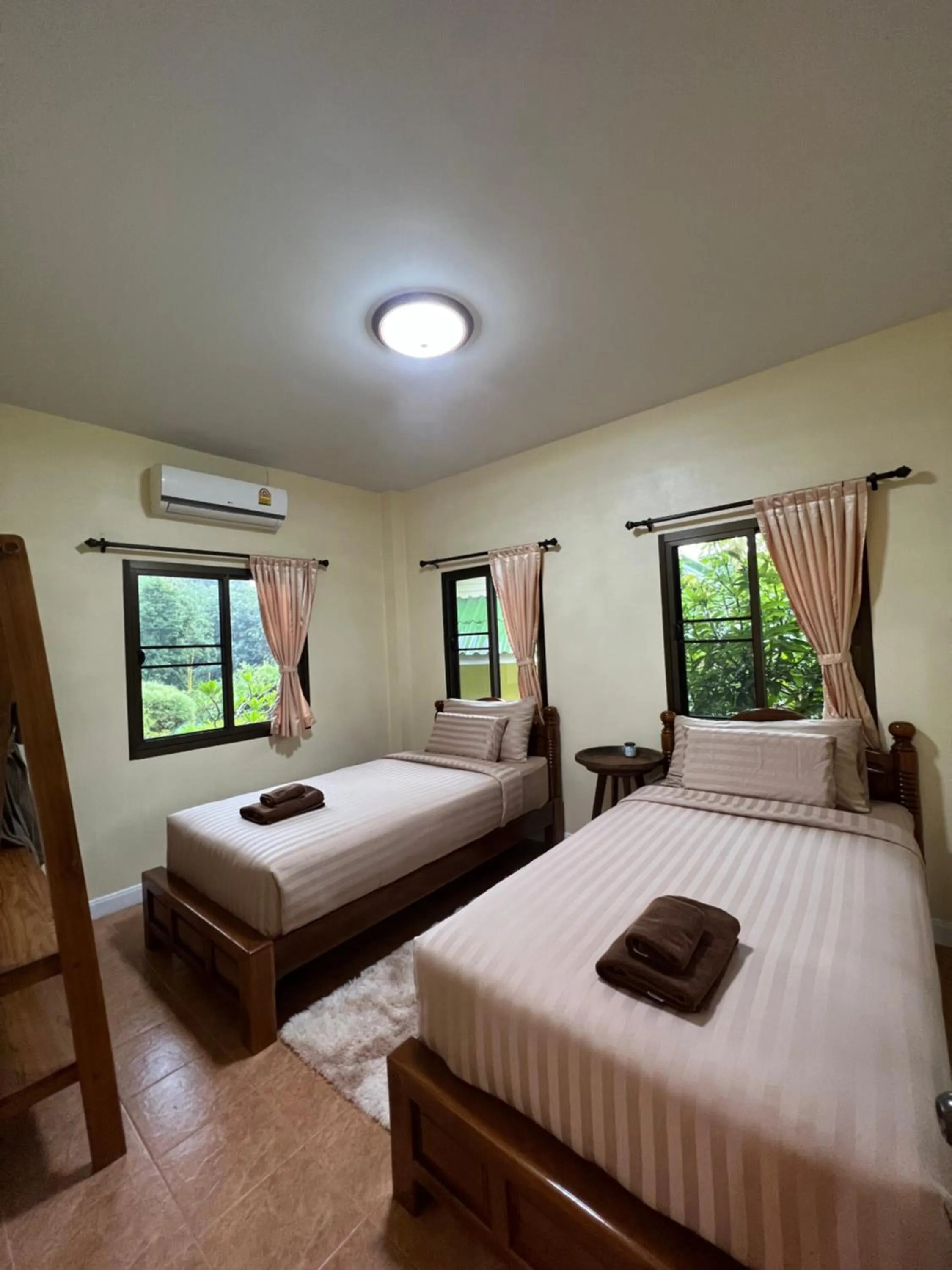 Bed in ViangPhing Resort