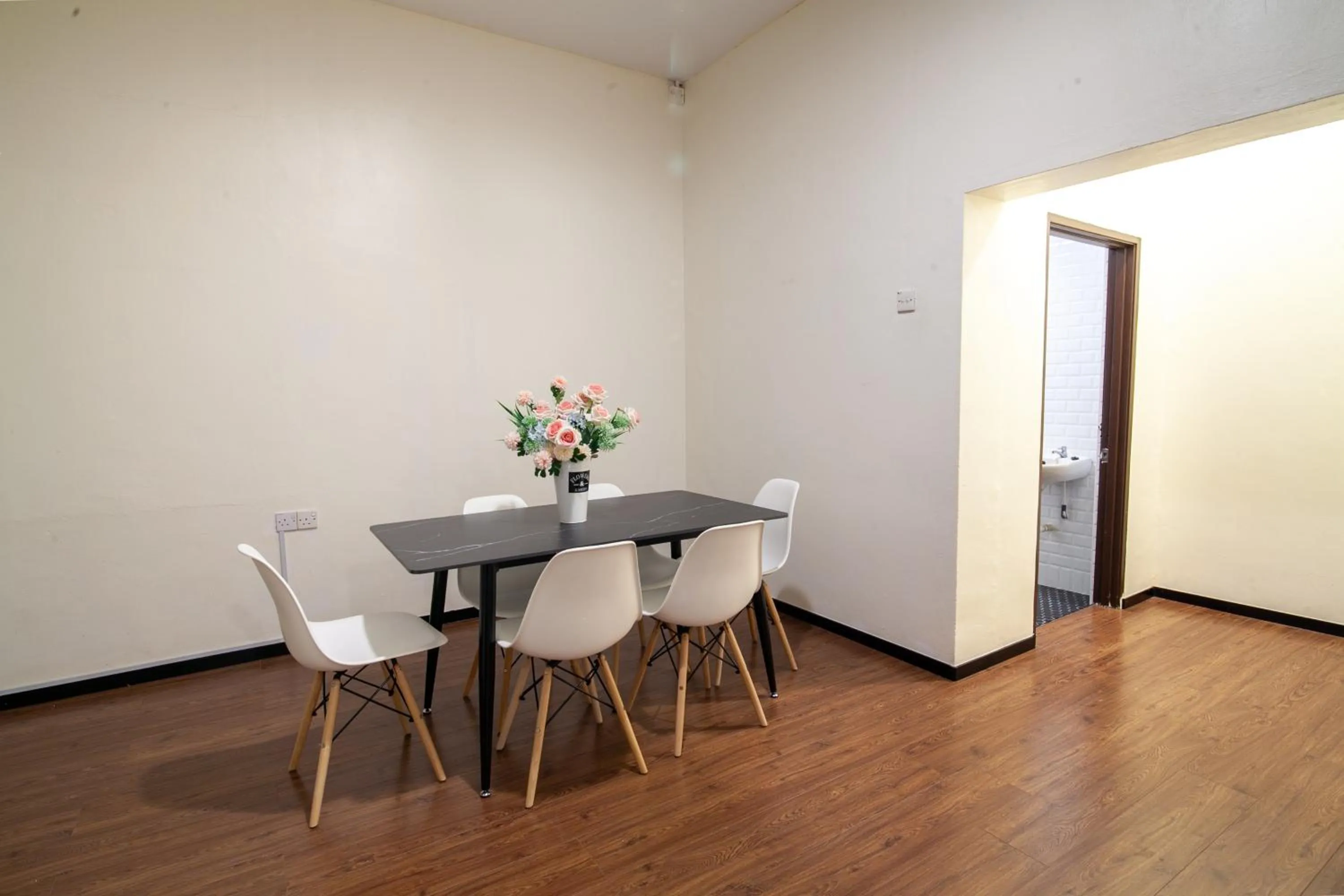 Dining area in King's Lane Ipoh