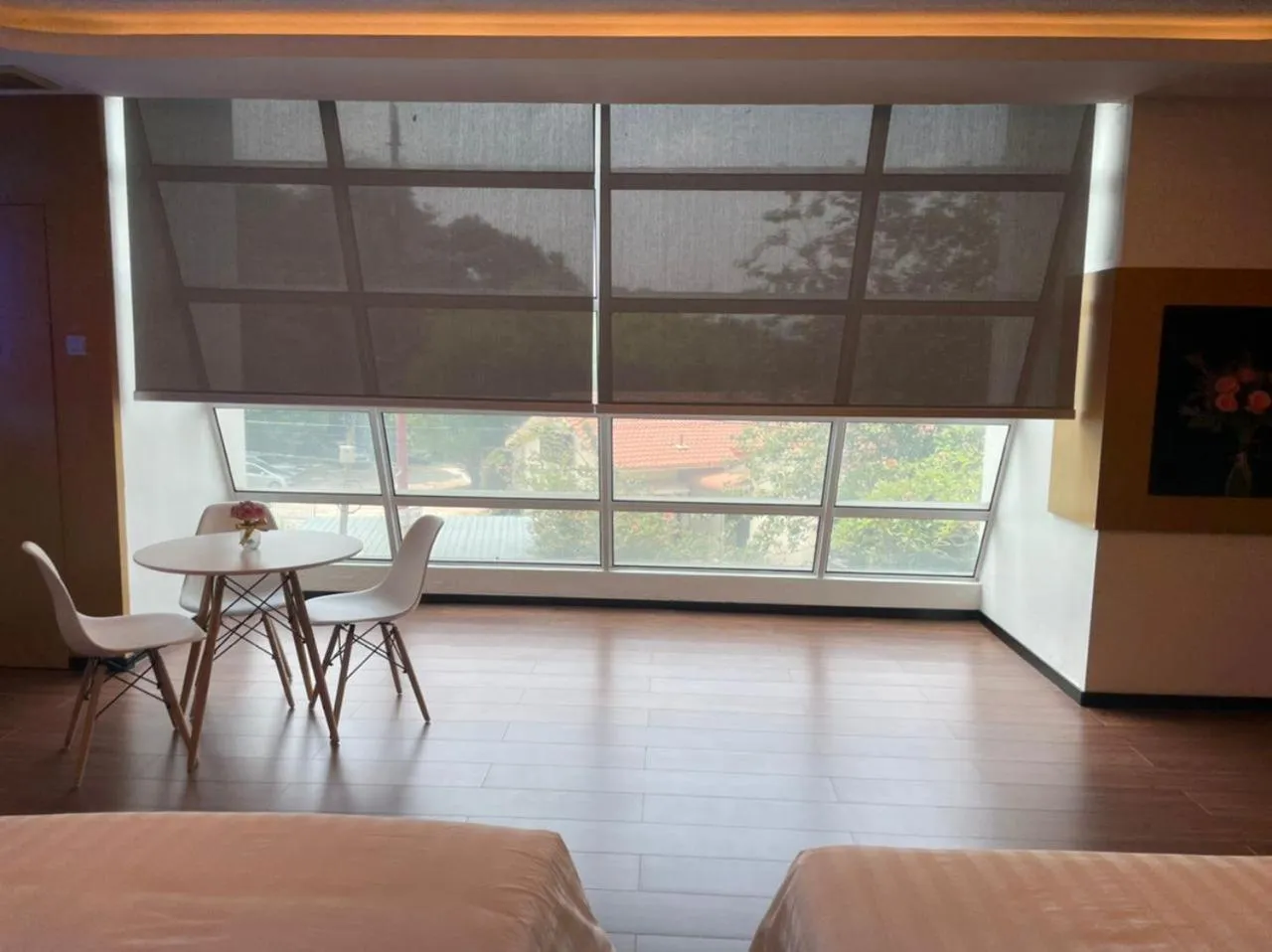 Dining area, Bed in King's Lane Ipoh