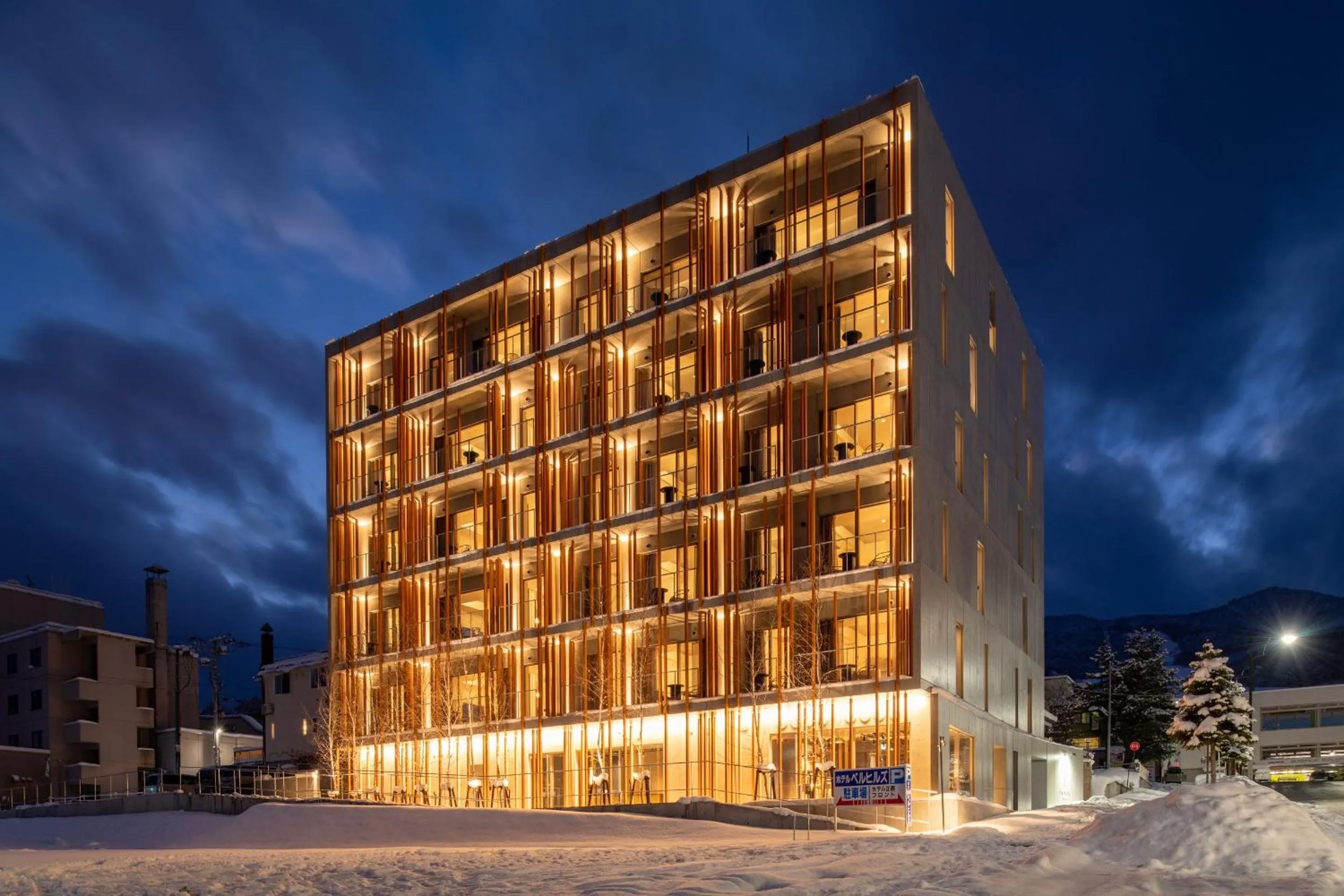 Property building in Fenix West