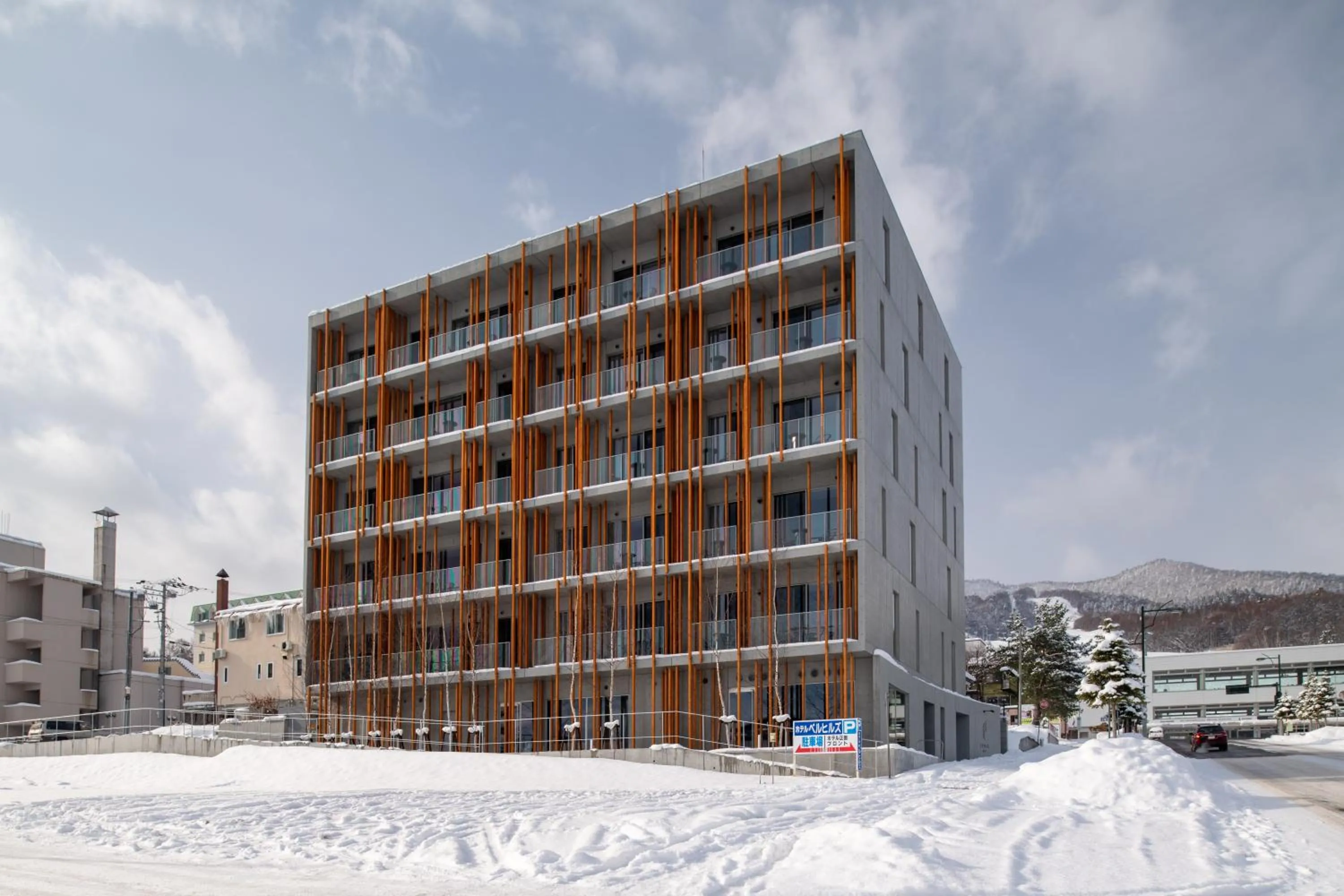 Property building in Fenix West