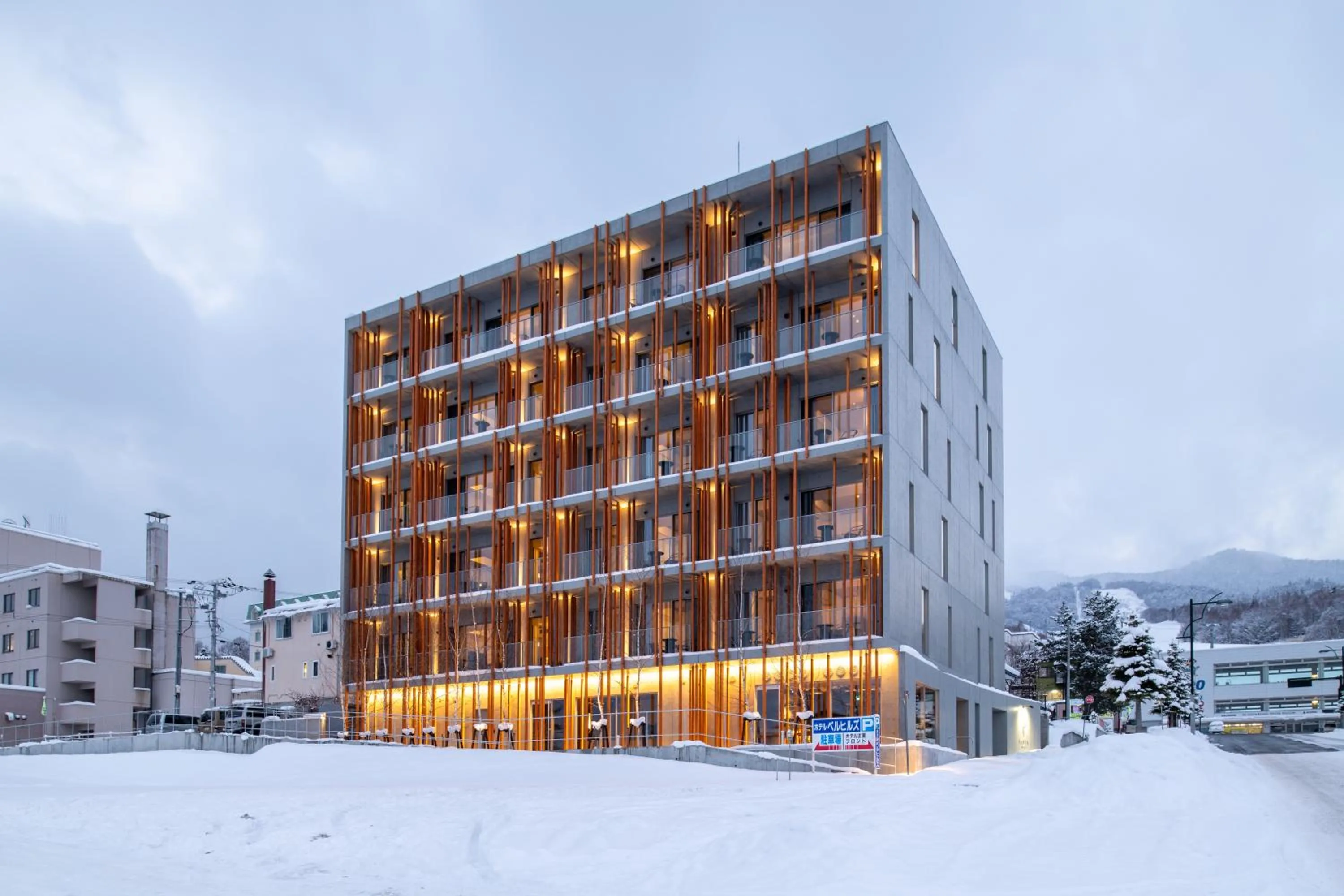 Property building in Fenix West