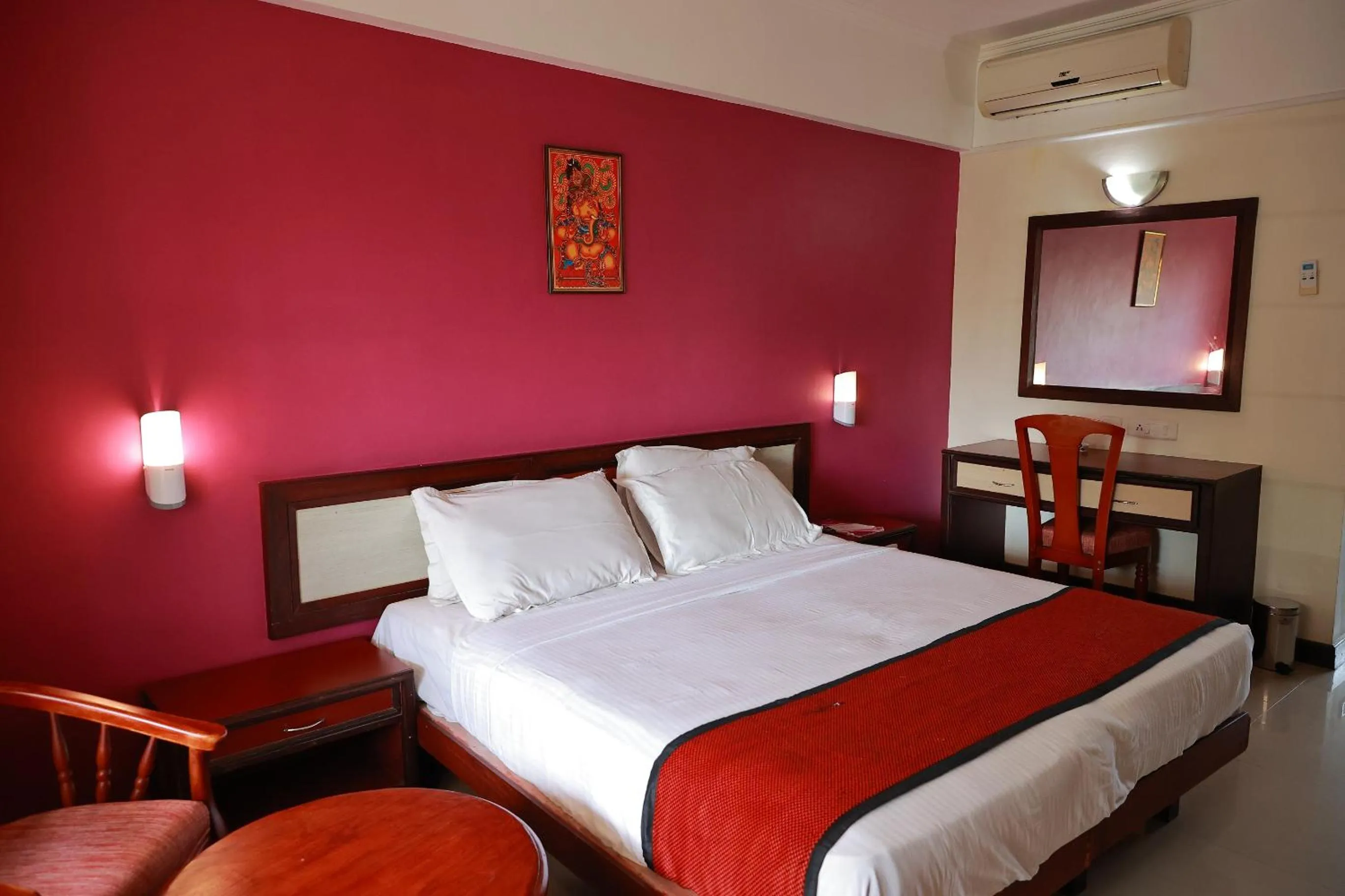 Photo of the whole room in Swagath Holiday Resort