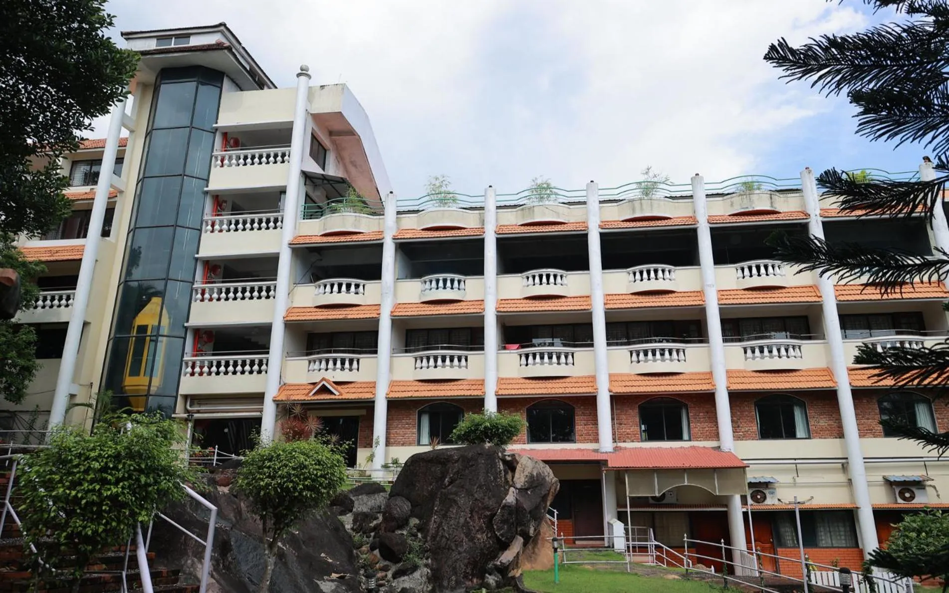 Property building in Swagath Holiday Resort