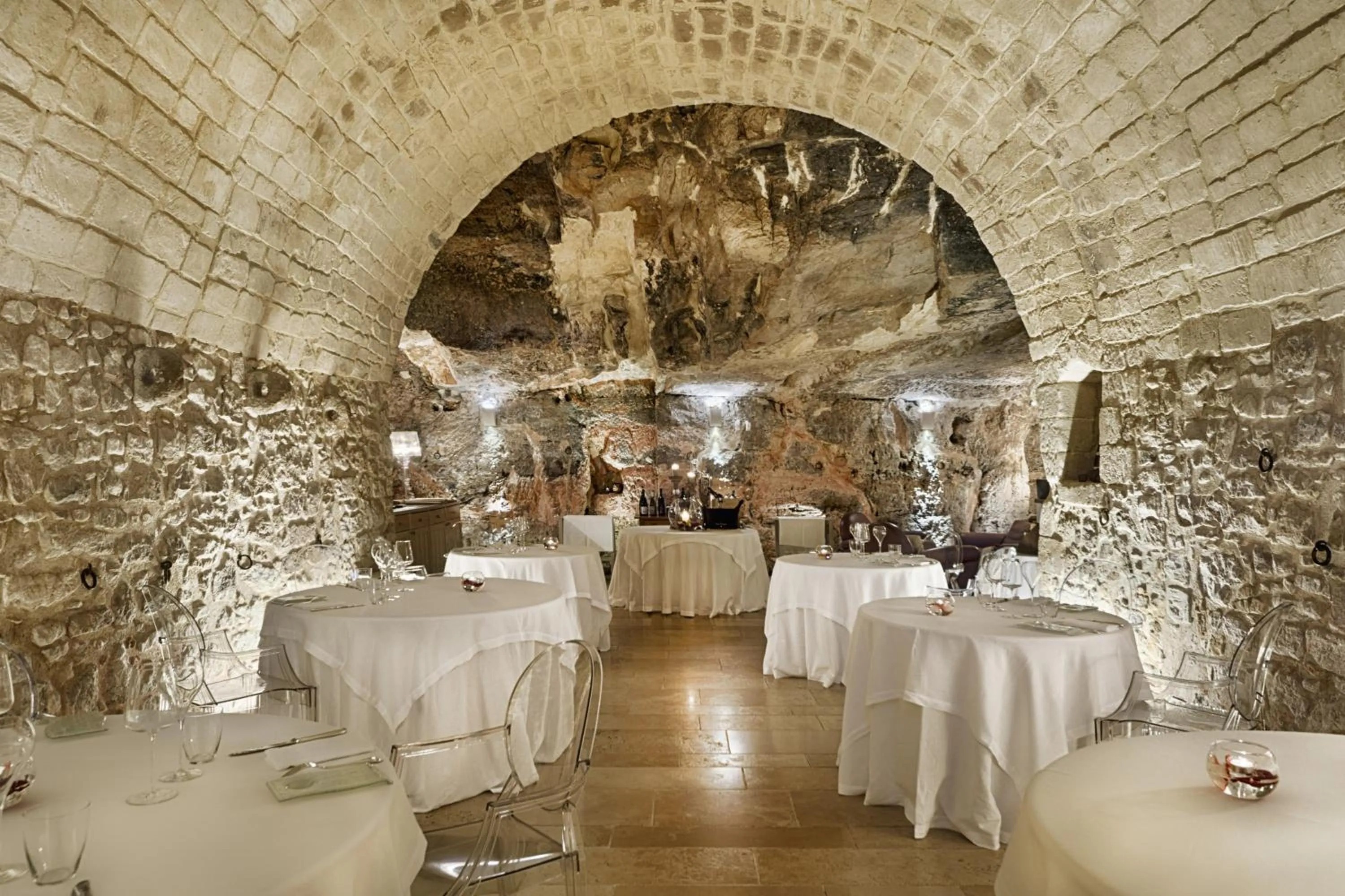 Restaurant/places to eat in Locanda Don Serafino Historical Boutique Hotel