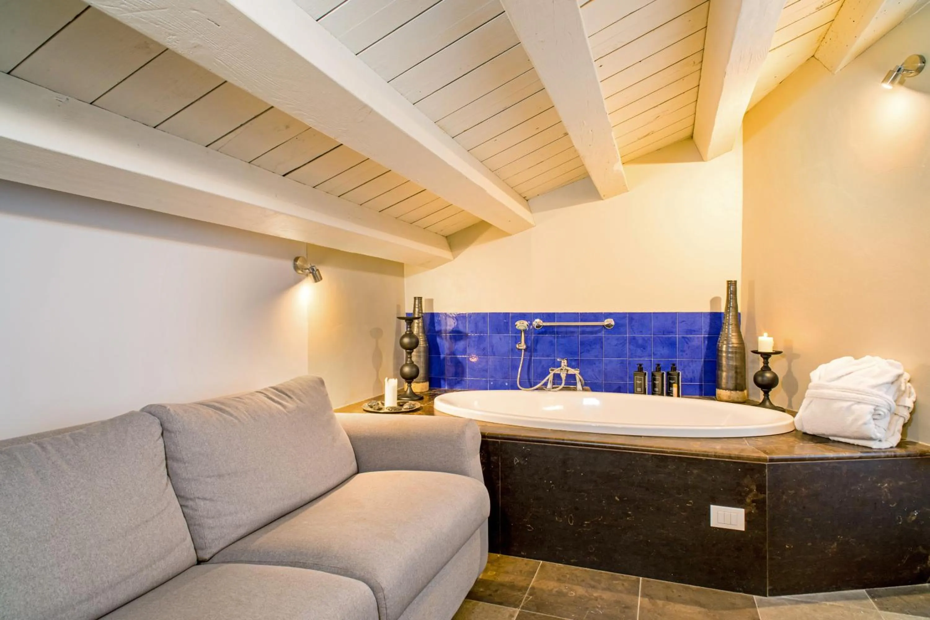 Bath in Locanda Don Serafino Historical Boutique Hotel