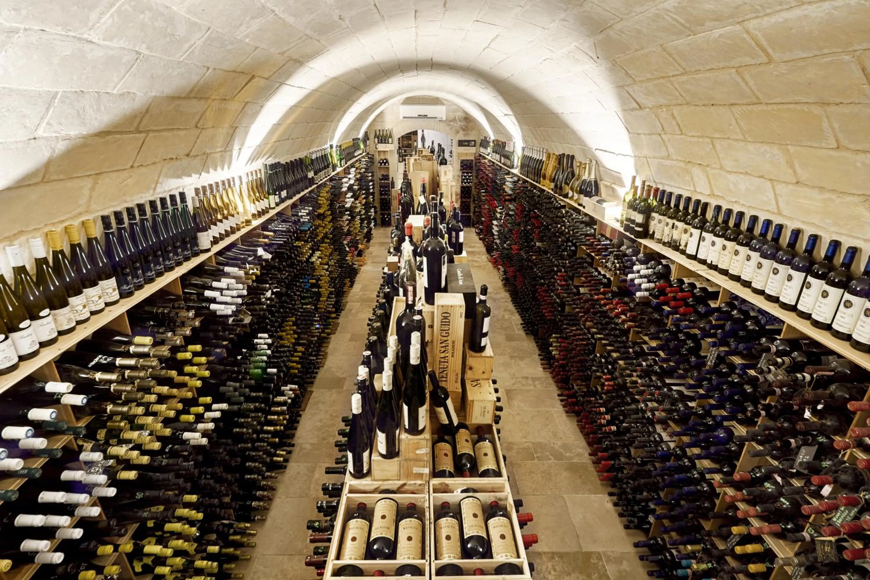 Alcoholic drinks in Locanda Don Serafino Historical Boutique Hotel