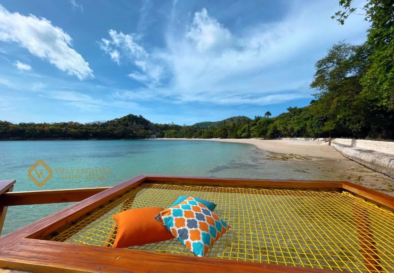 Restaurant/places to eat in Villa Angelina Luxury Suites