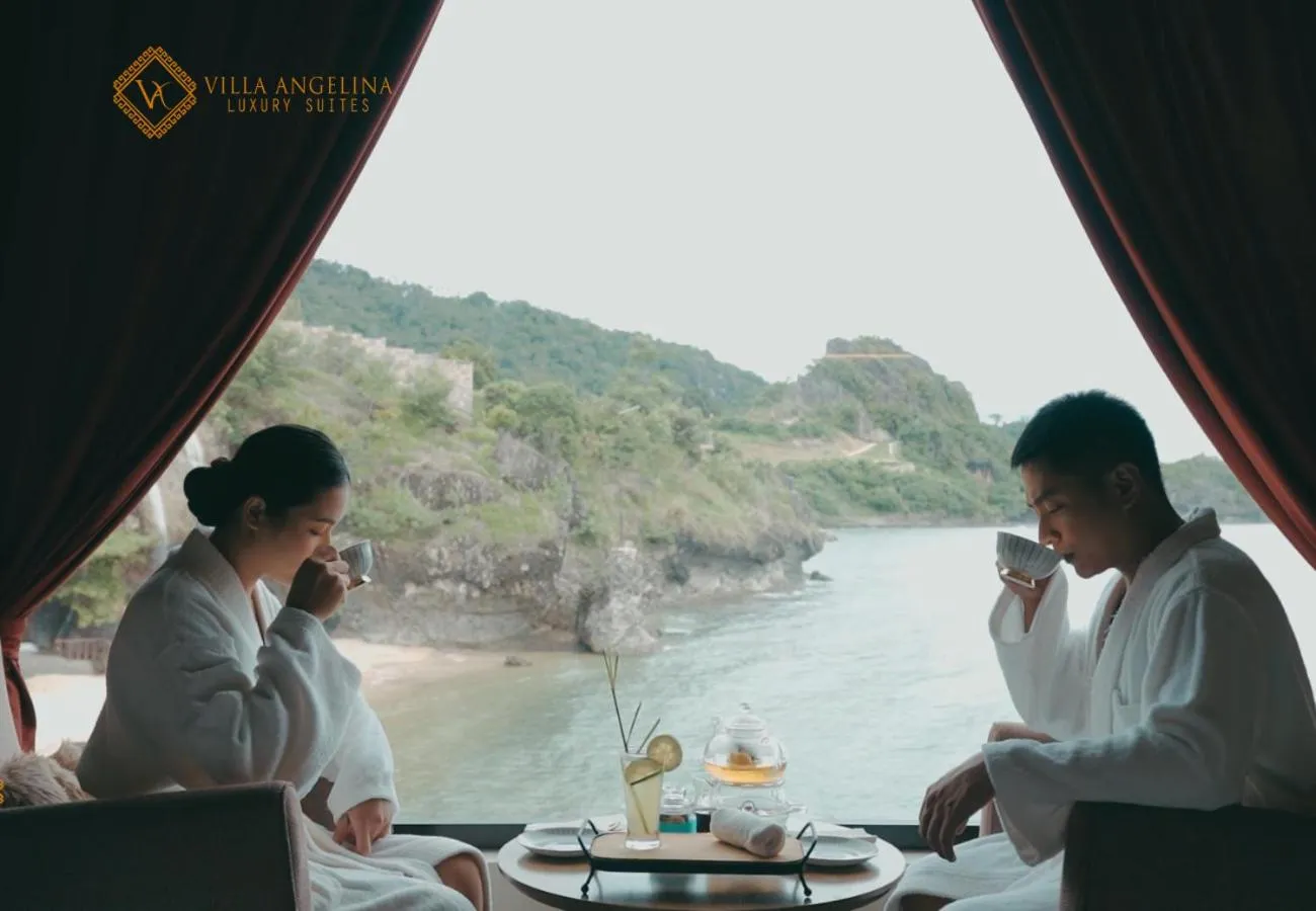 Massage in Villa Angelina Luxury Suites