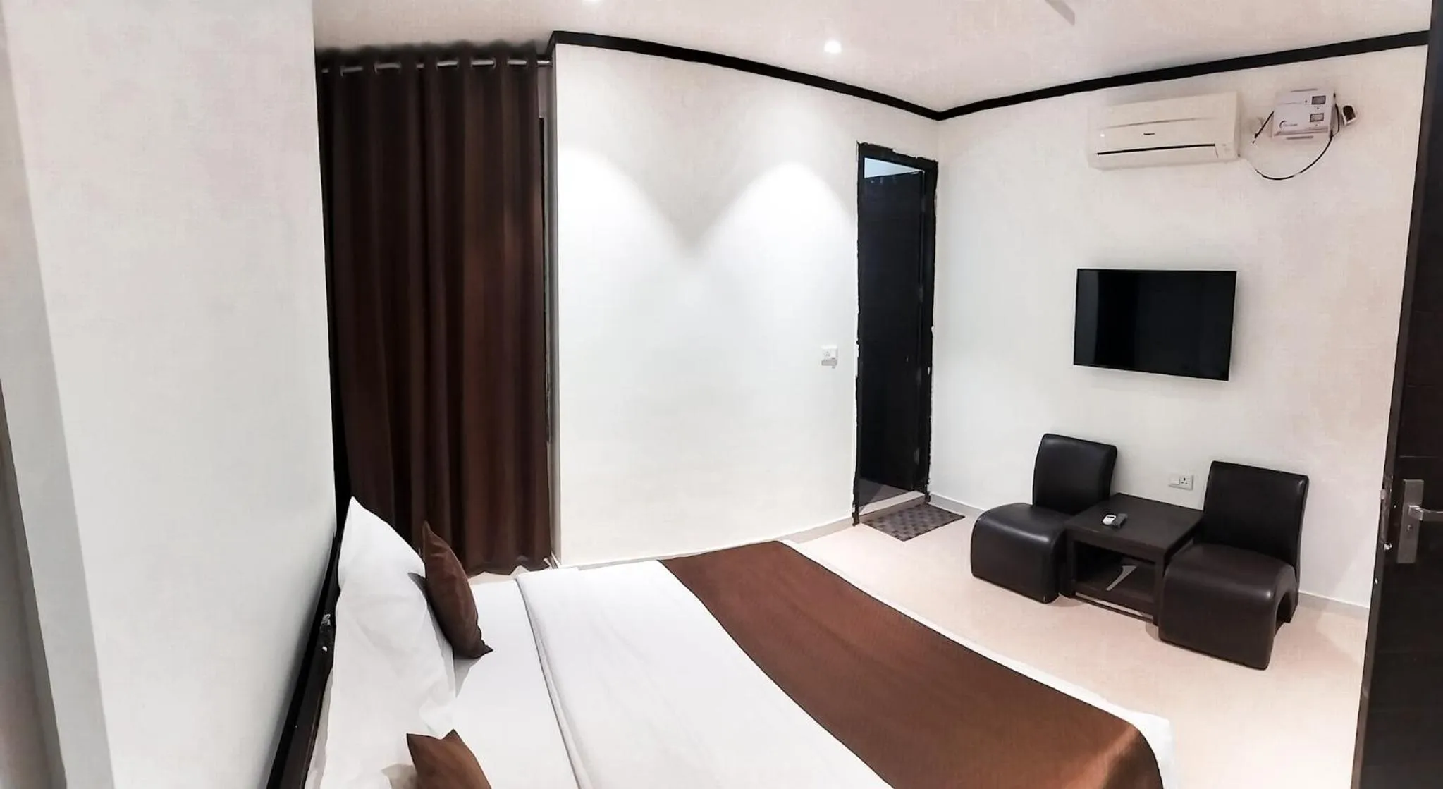 Bed in The Wind Cross