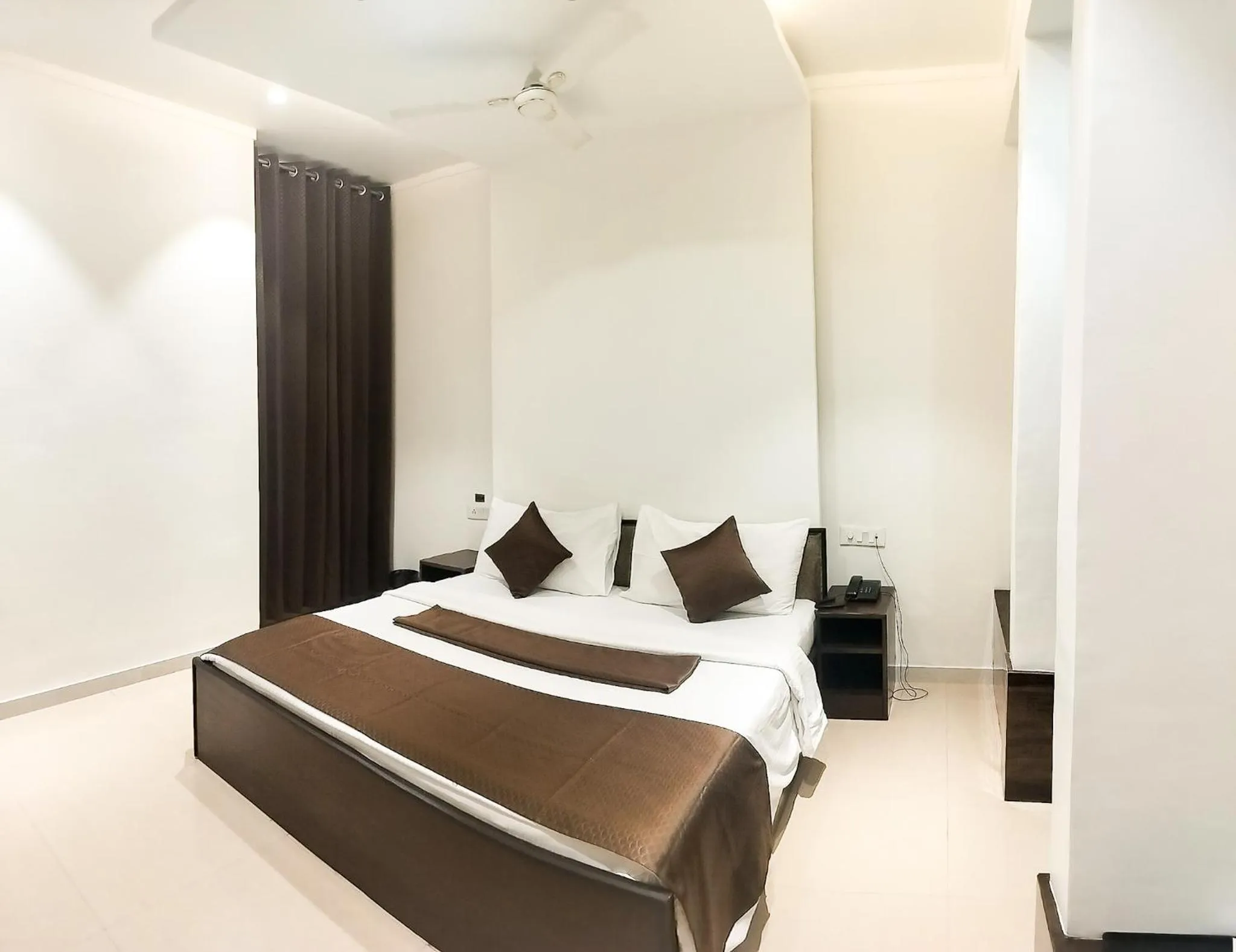 Bed in The Wind Cross