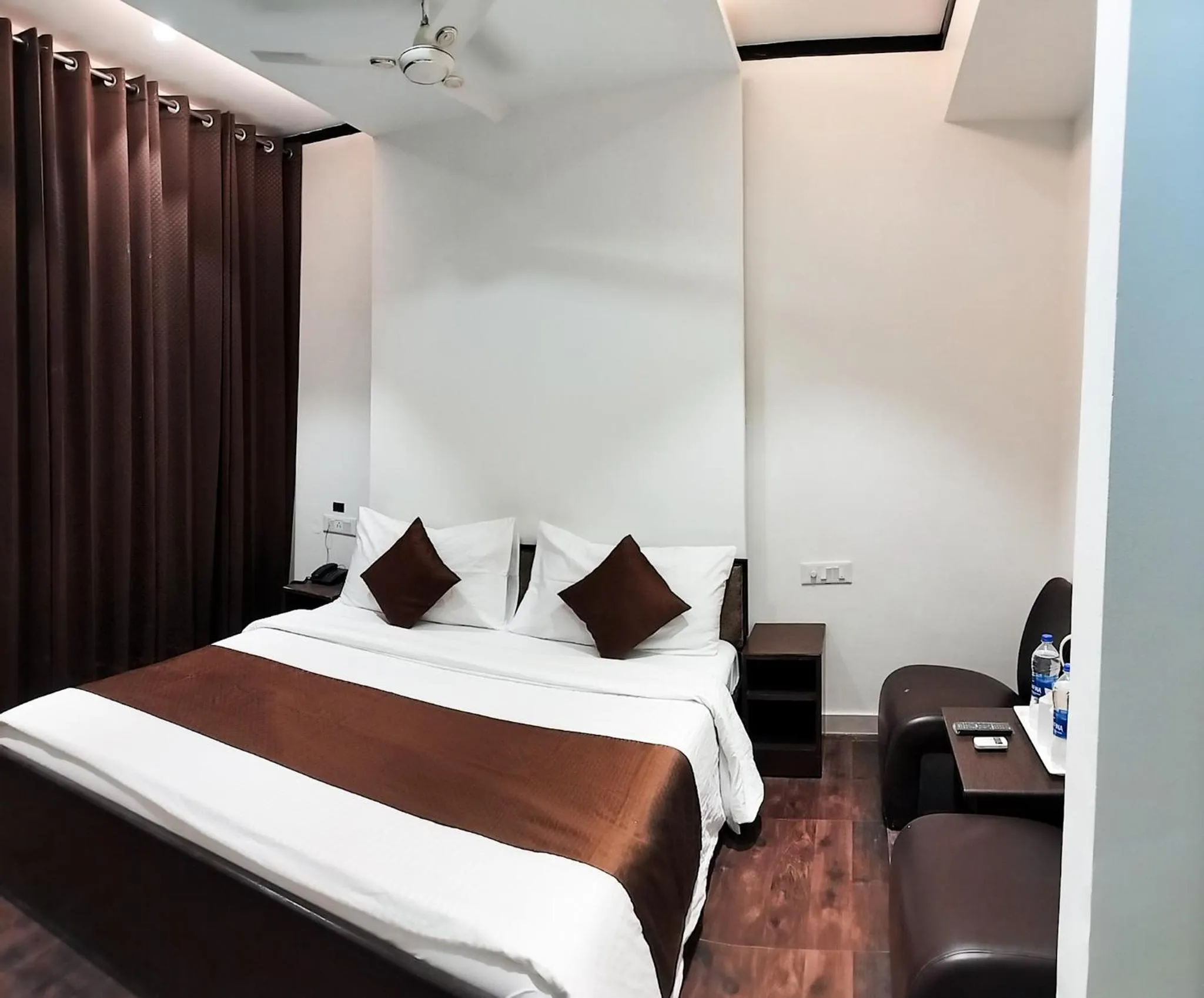 Bed in The Wind Cross