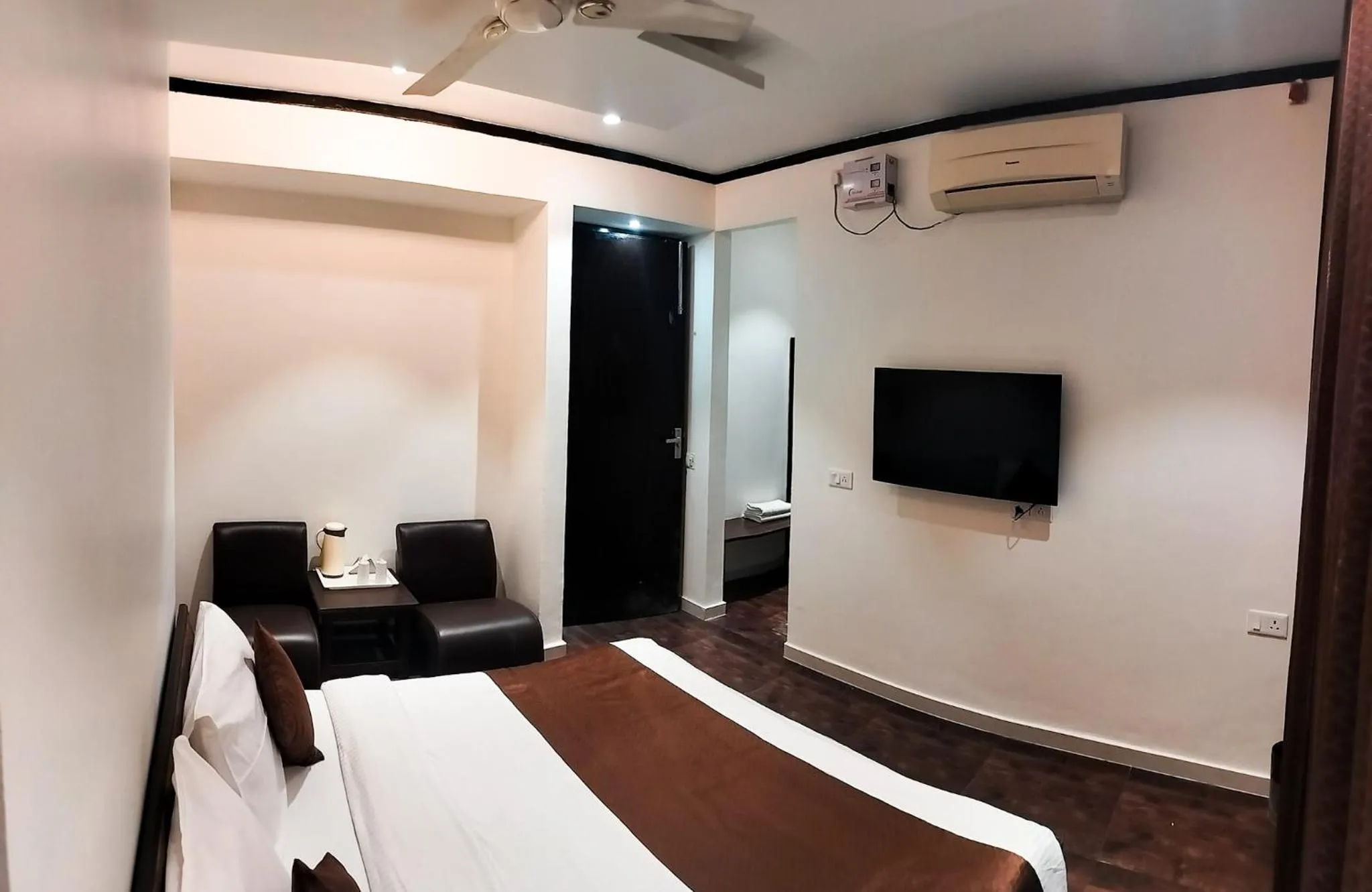 Bed in The Wind Cross