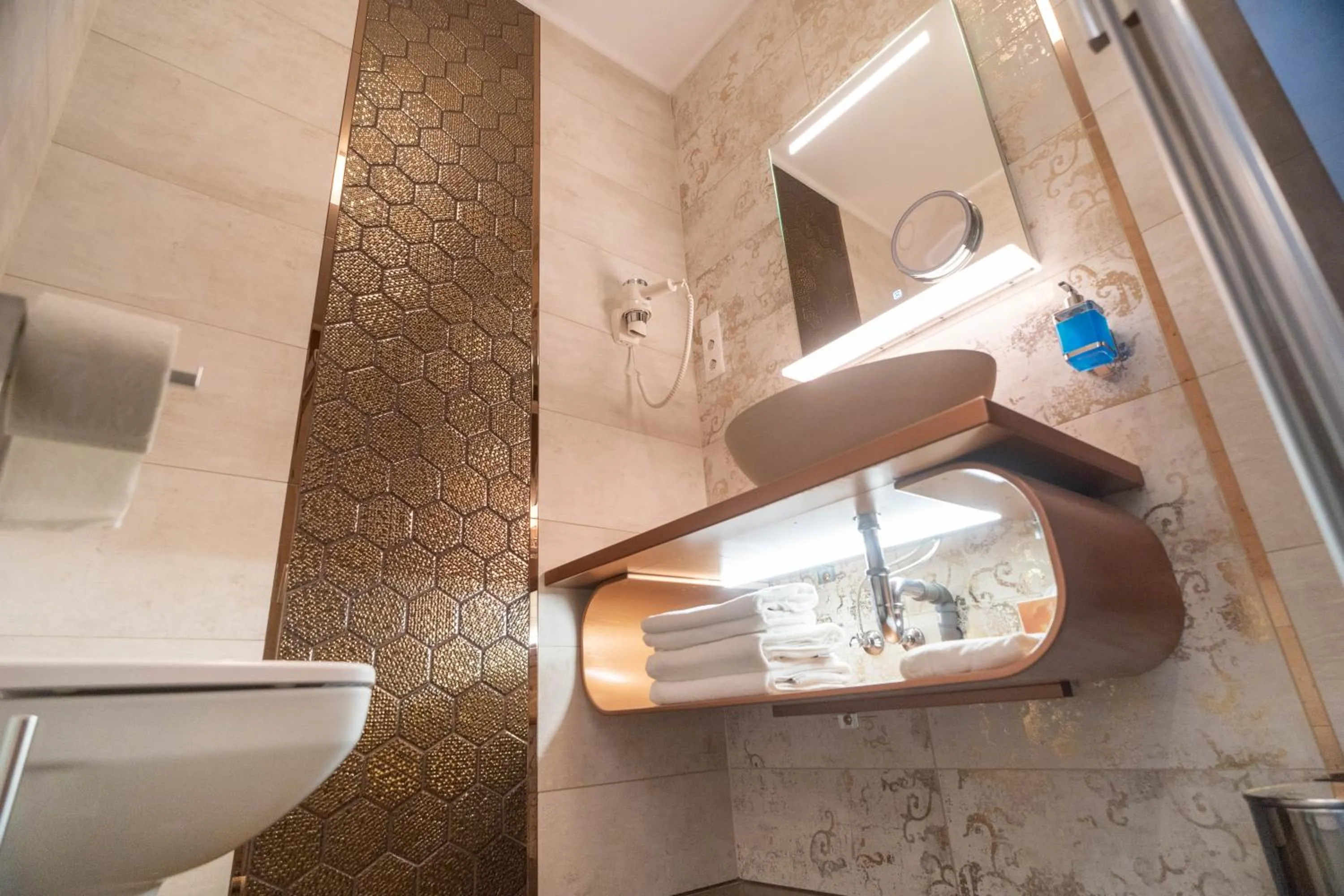 Bathroom in La Vita Prémium Panzió