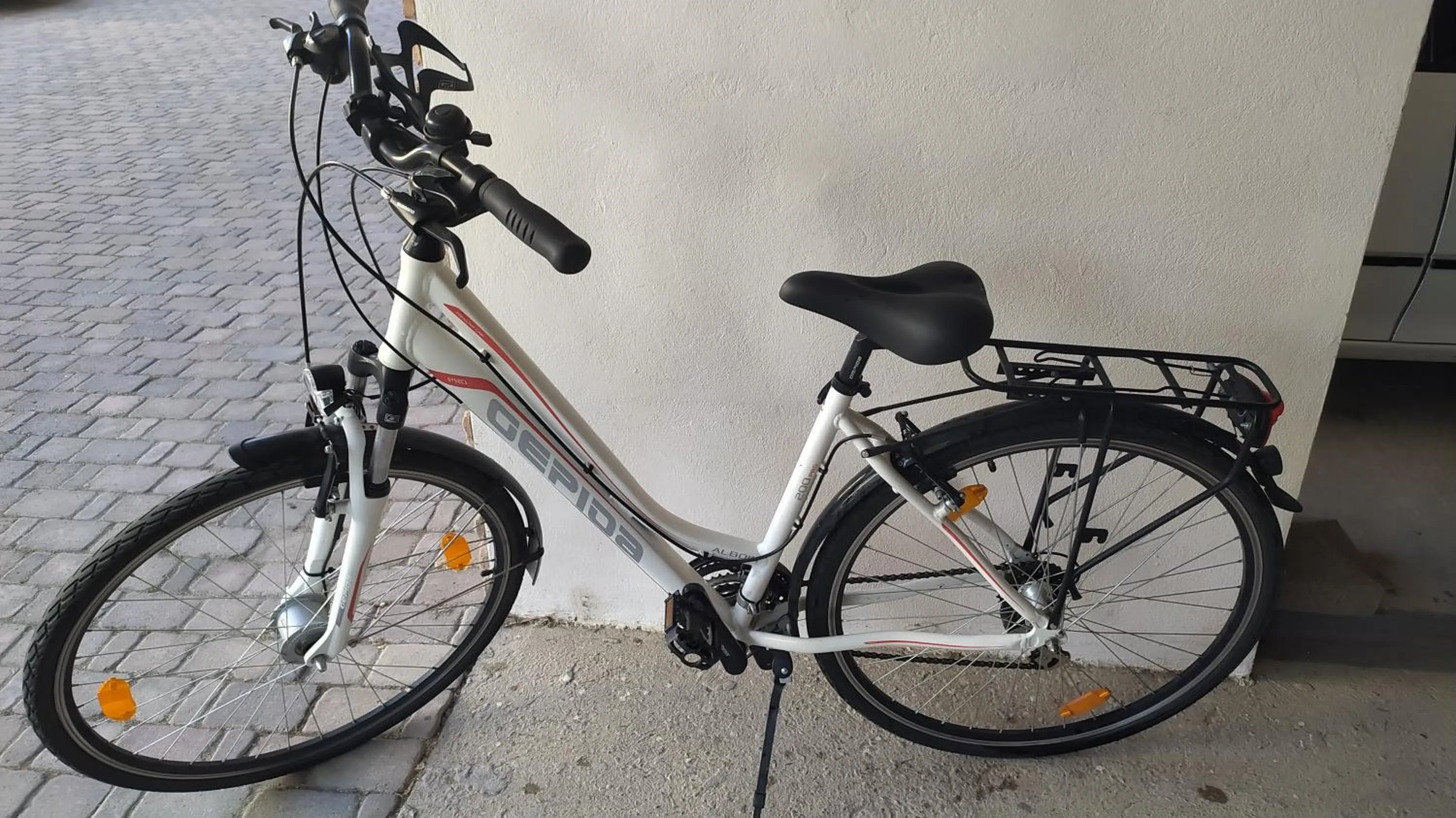 Cycling in La Vita Prémium Panzió