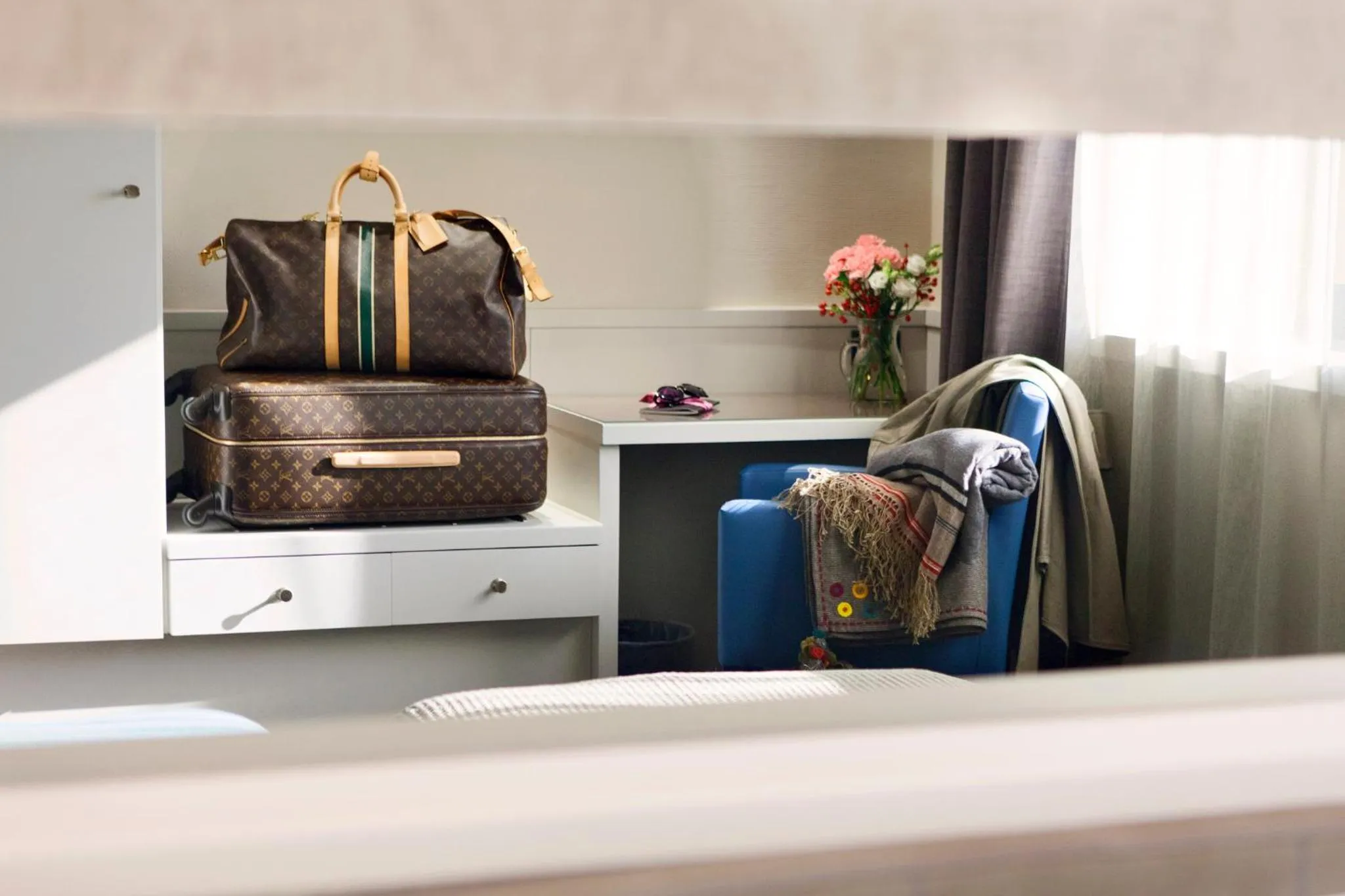 Decorative detail in Albavilla Hotel & Co