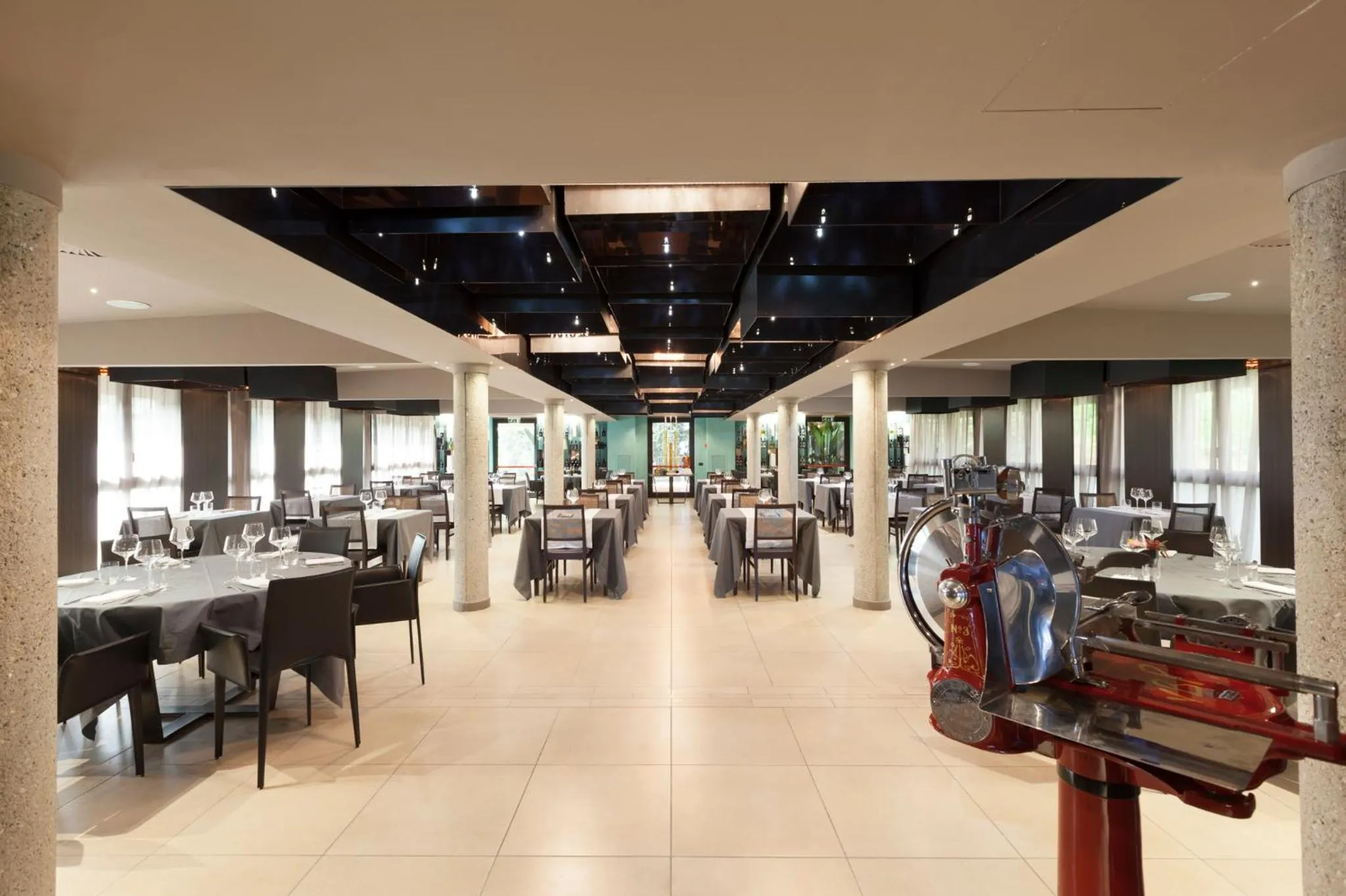 Restaurant/places to eat in Albavilla Hotel & Co