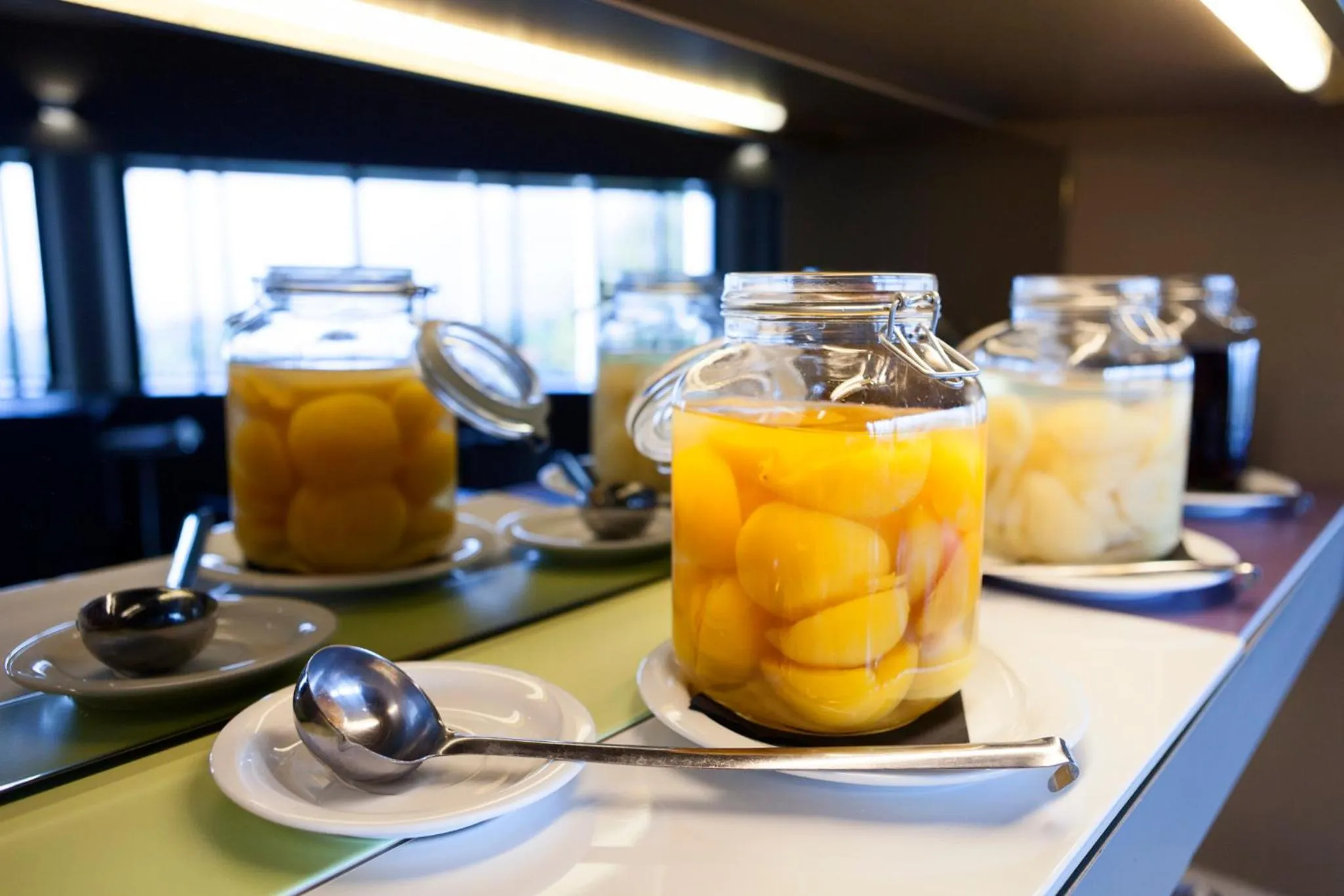 Food and drinks in Albavilla Hotel & Co