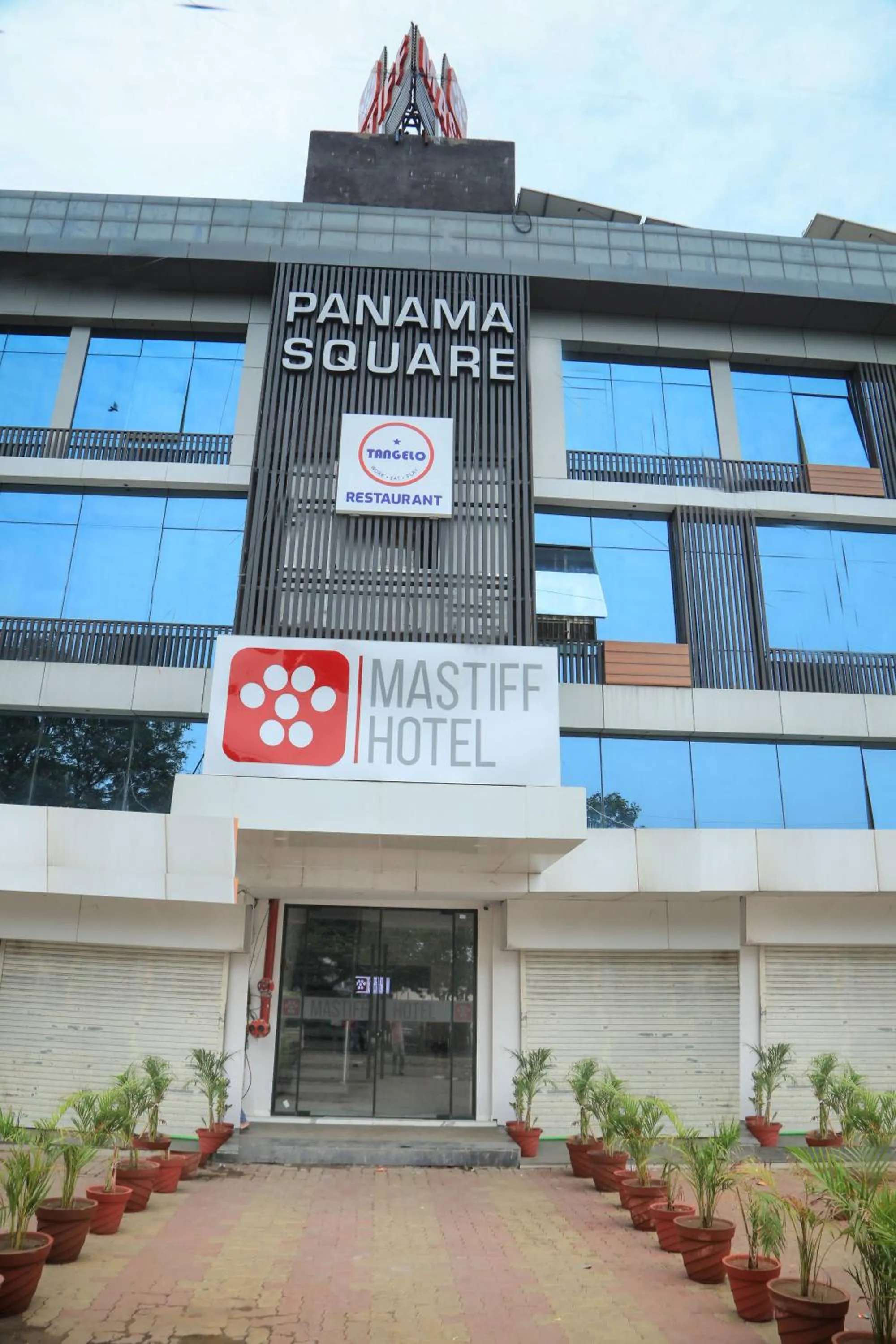 Property building in Mastiff Hotel Ankleshwar