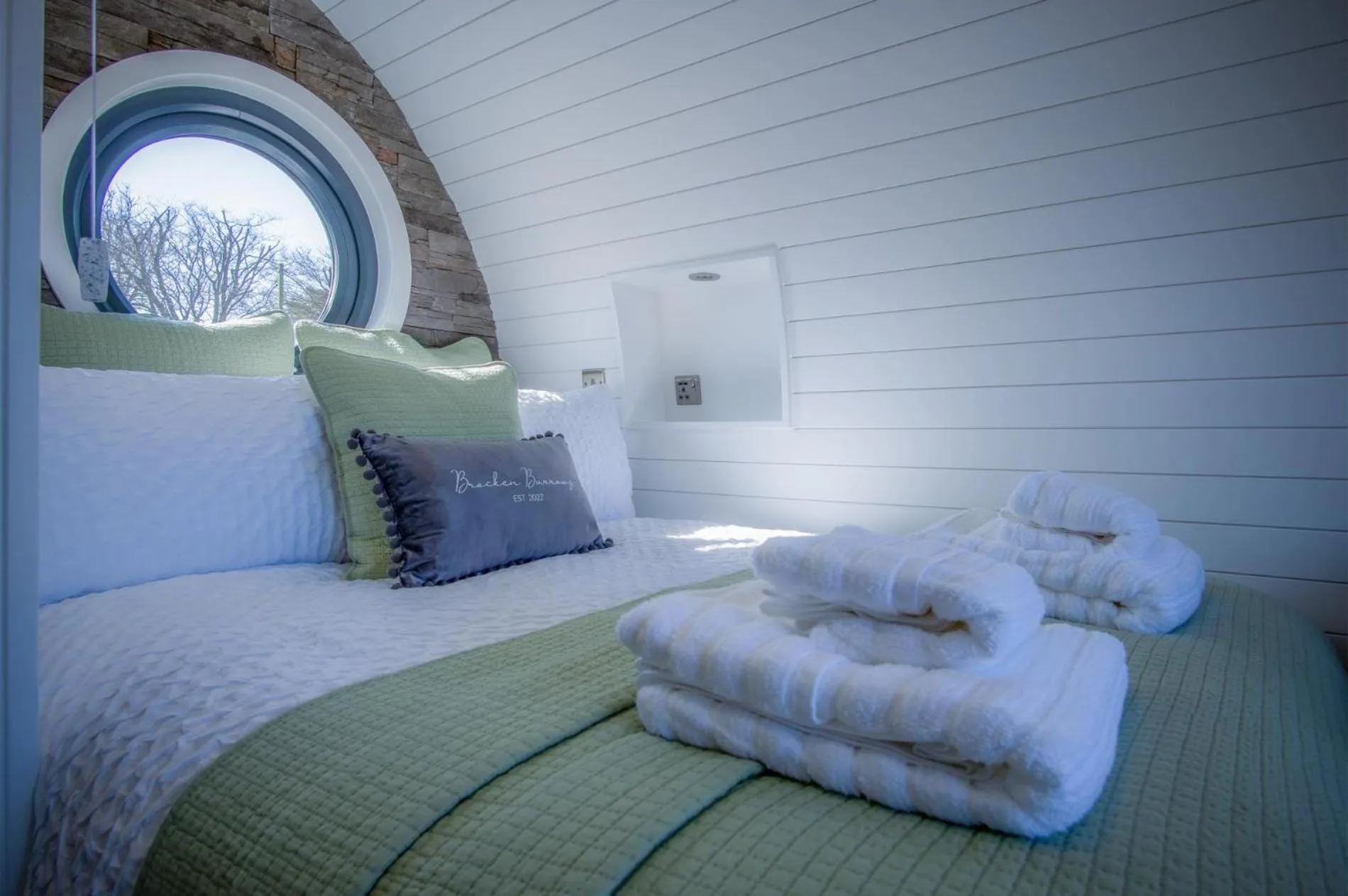 Floor plan, Bed in Bracken Burrows - 1 Bedroom Pod - New Hedges