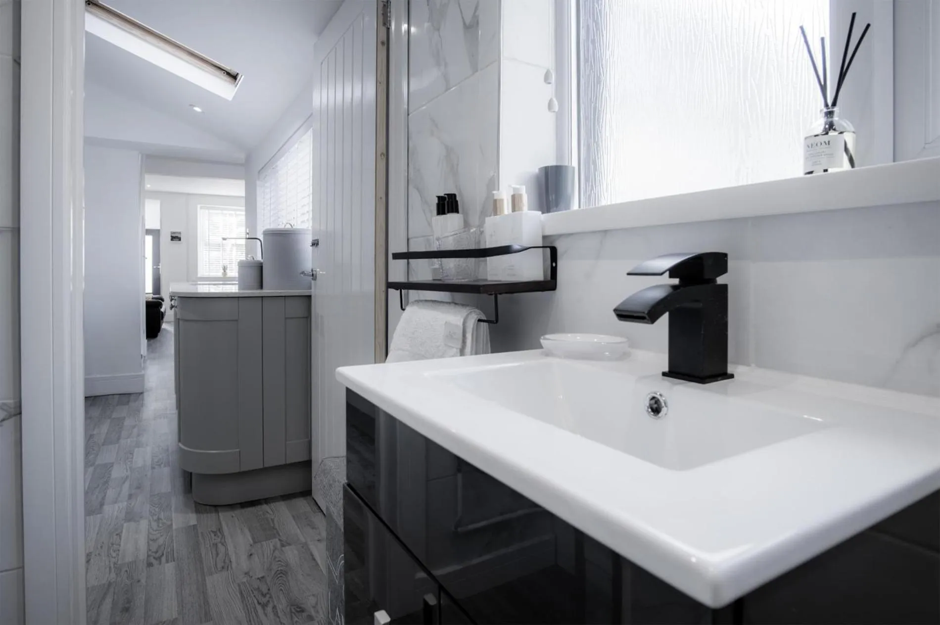 Floor plan in Hawtree Cottage - 2 Bedroom Cottage - Tenby