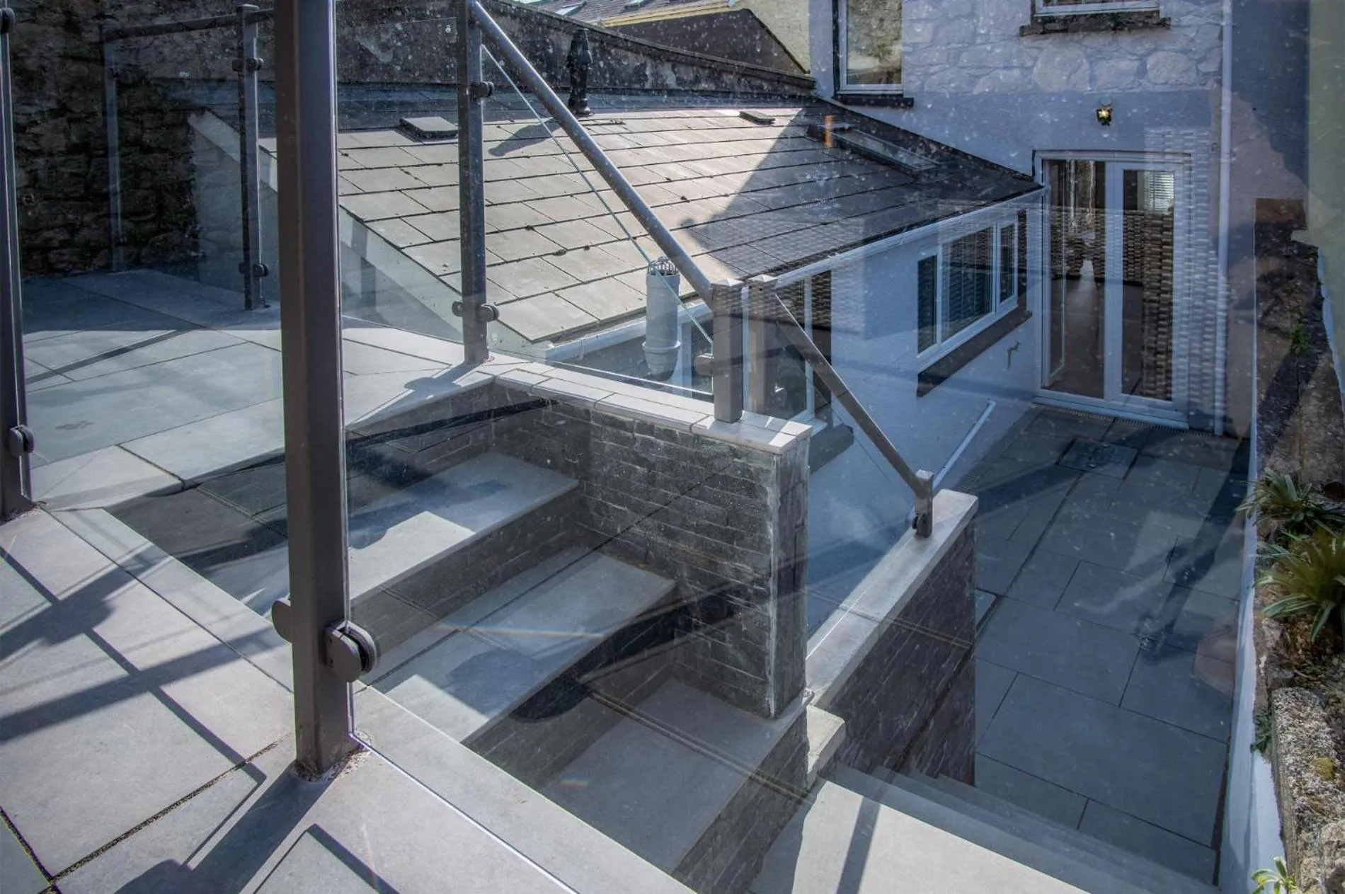 Floor plan in Hawtree Cottage - 2 Bedroom Cottage - Tenby