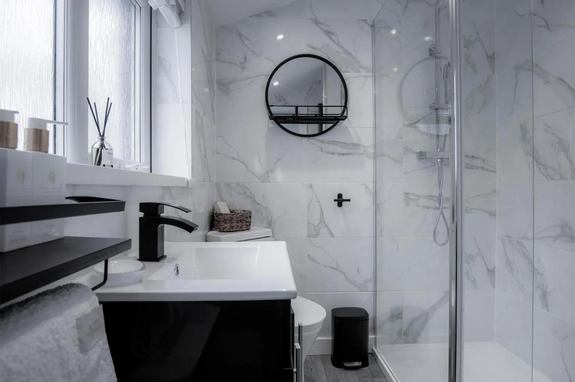 Floor plan in Hawtree Cottage - 2 Bedroom Cottage - Tenby