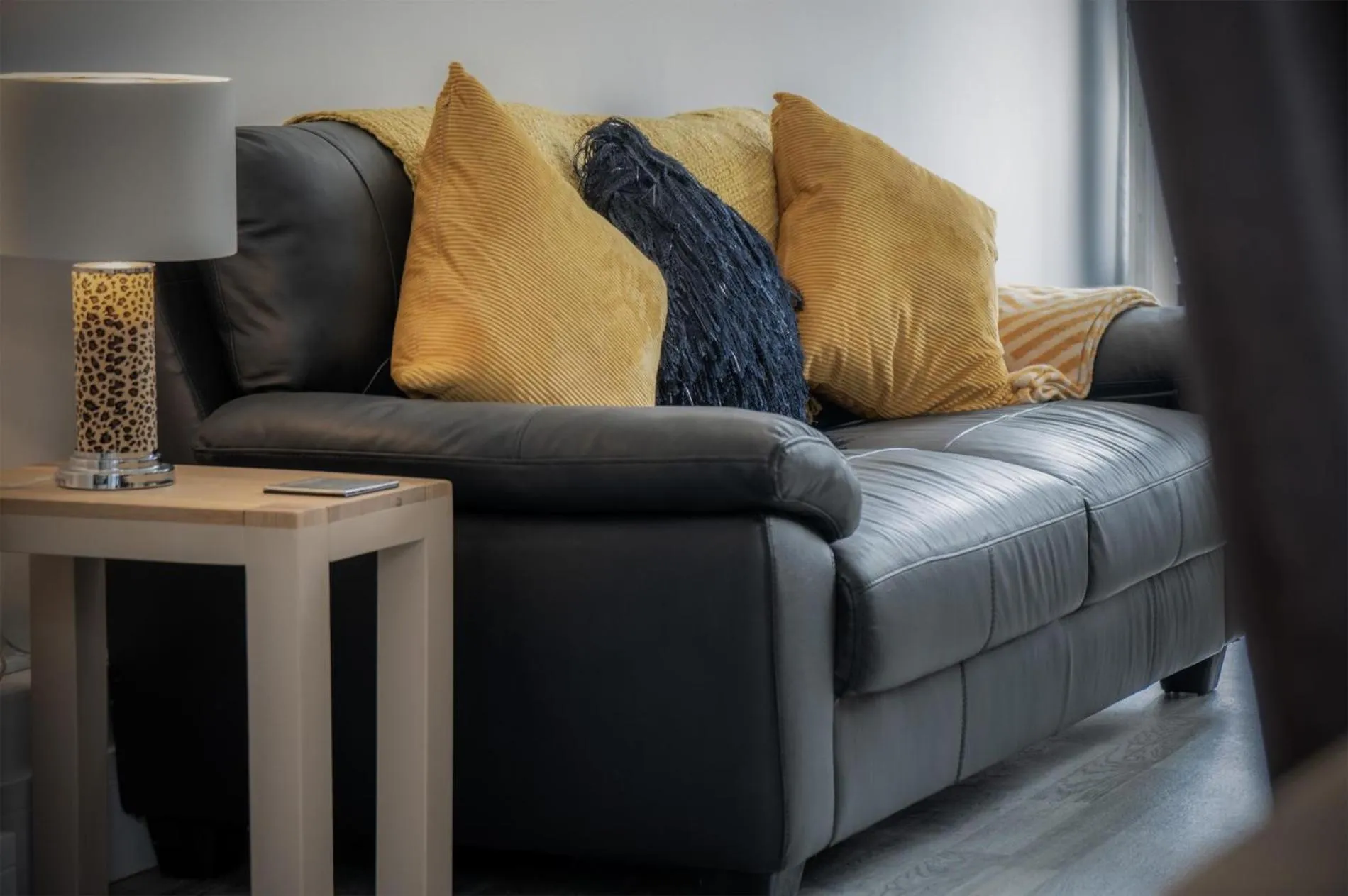 Floor plan in Hawtree Cottage - 2 Bedroom Cottage - Tenby