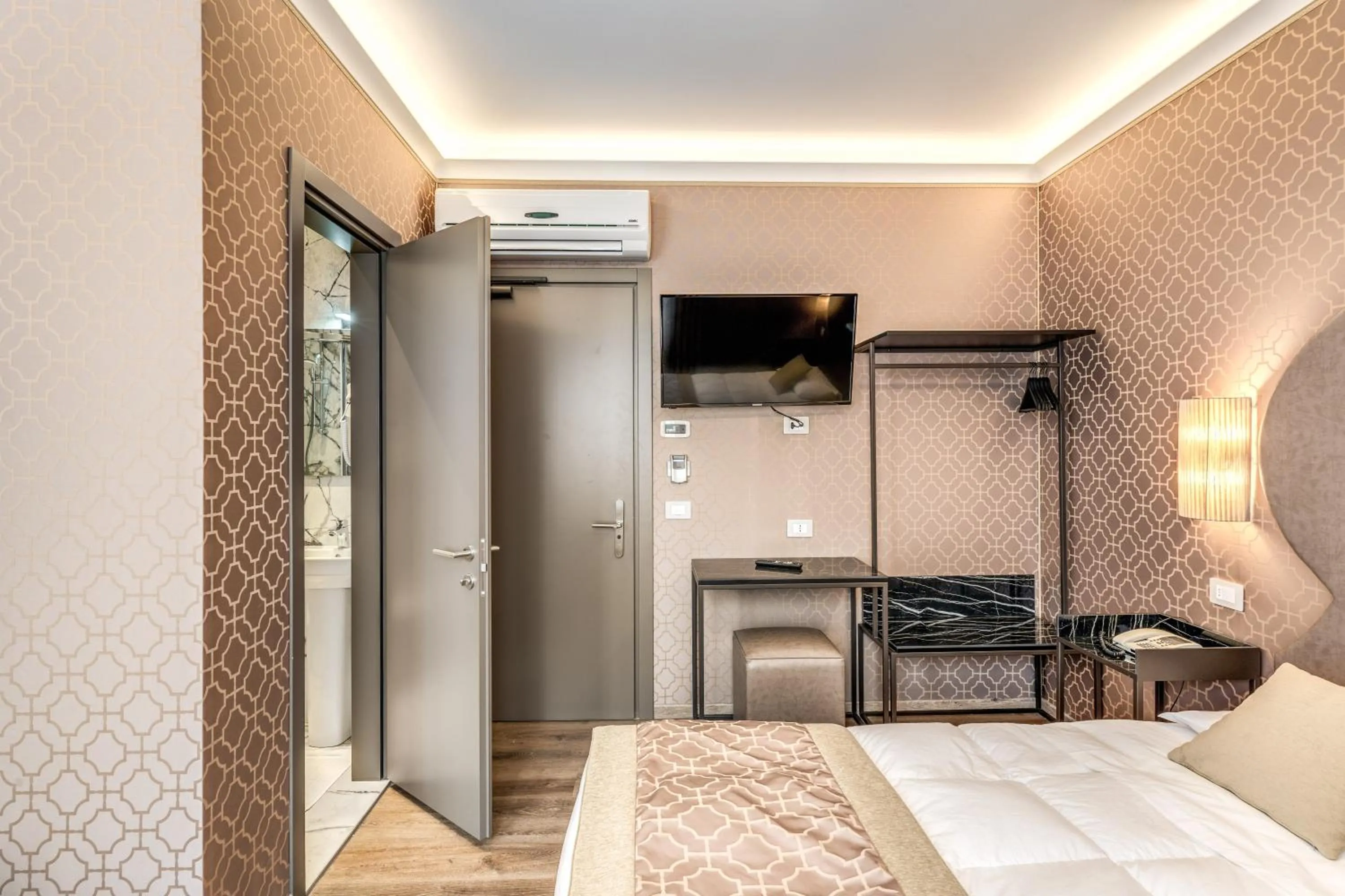 Bed in Hotel Belle Arti