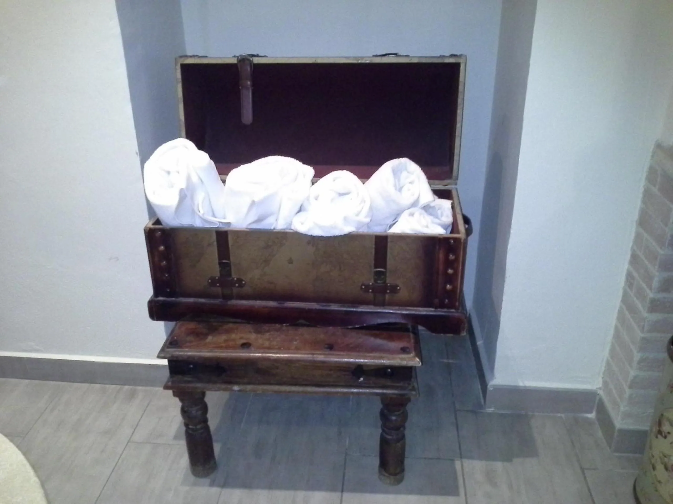 Communal lounge/ TV room in Vogue Hotel Arezzo