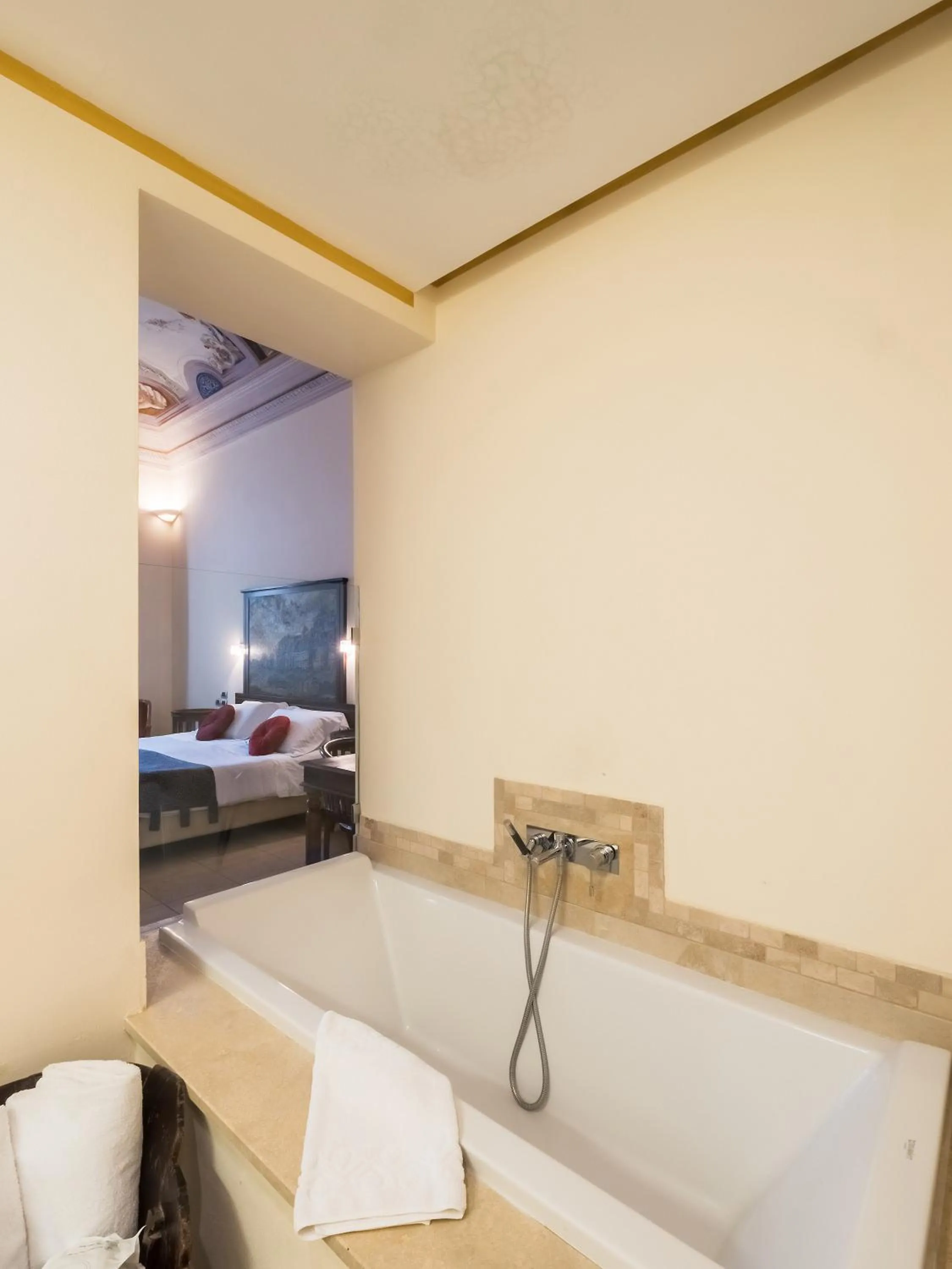 Bed in Vogue Hotel Arezzo