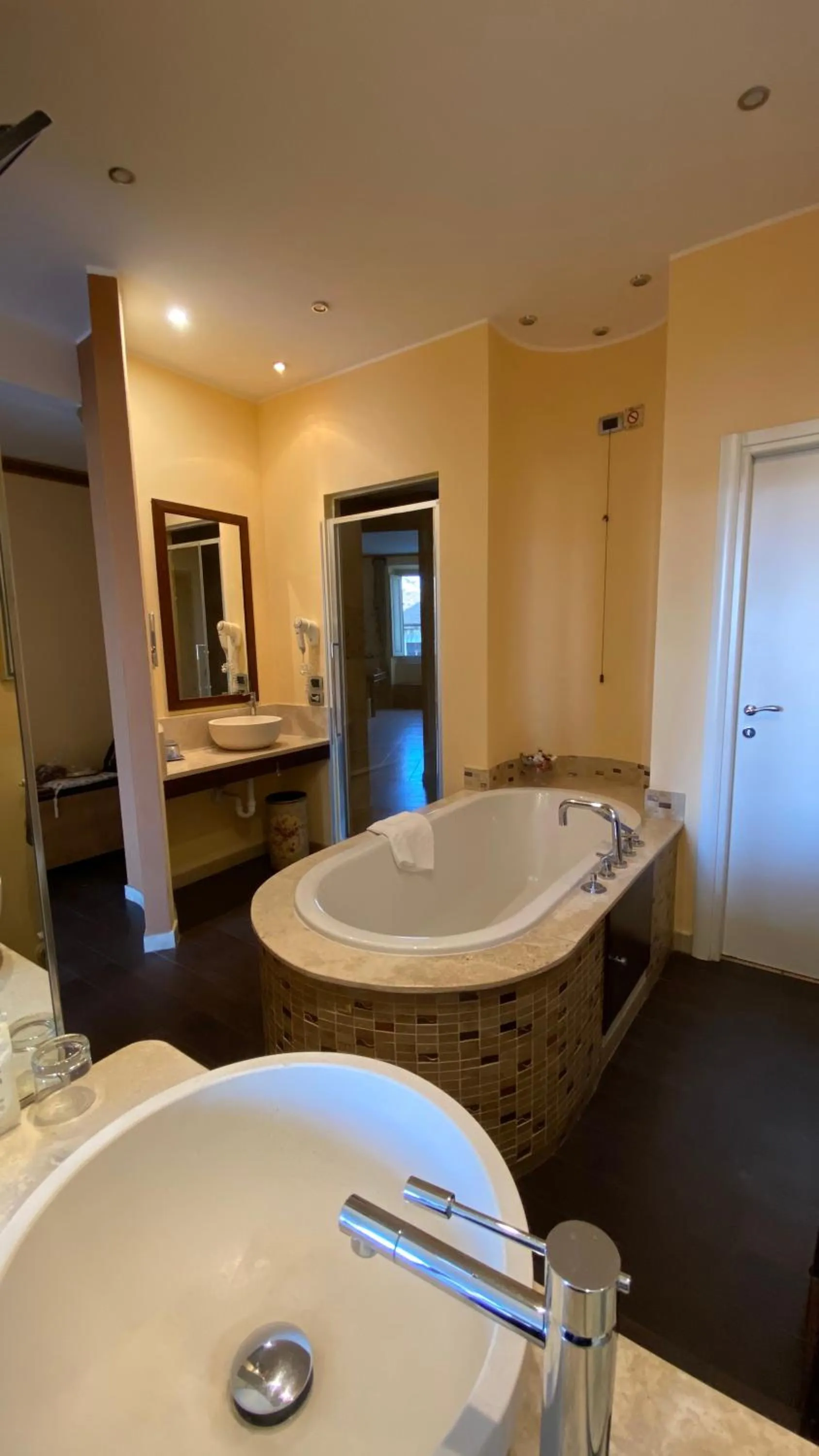 Bathroom in Vogue Hotel Arezzo