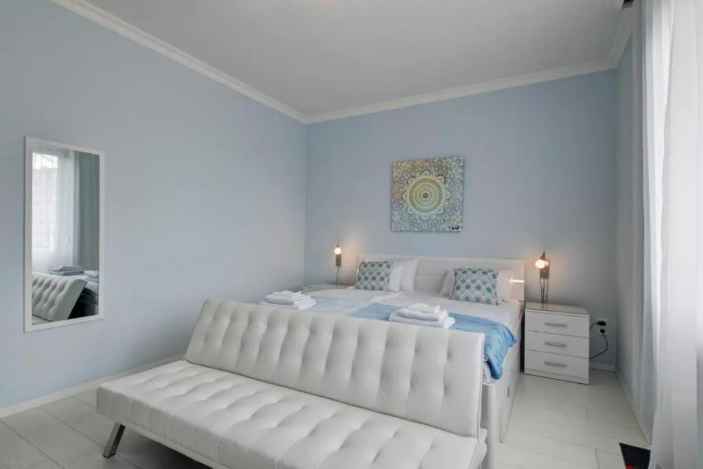 Camille Apartmanhouse