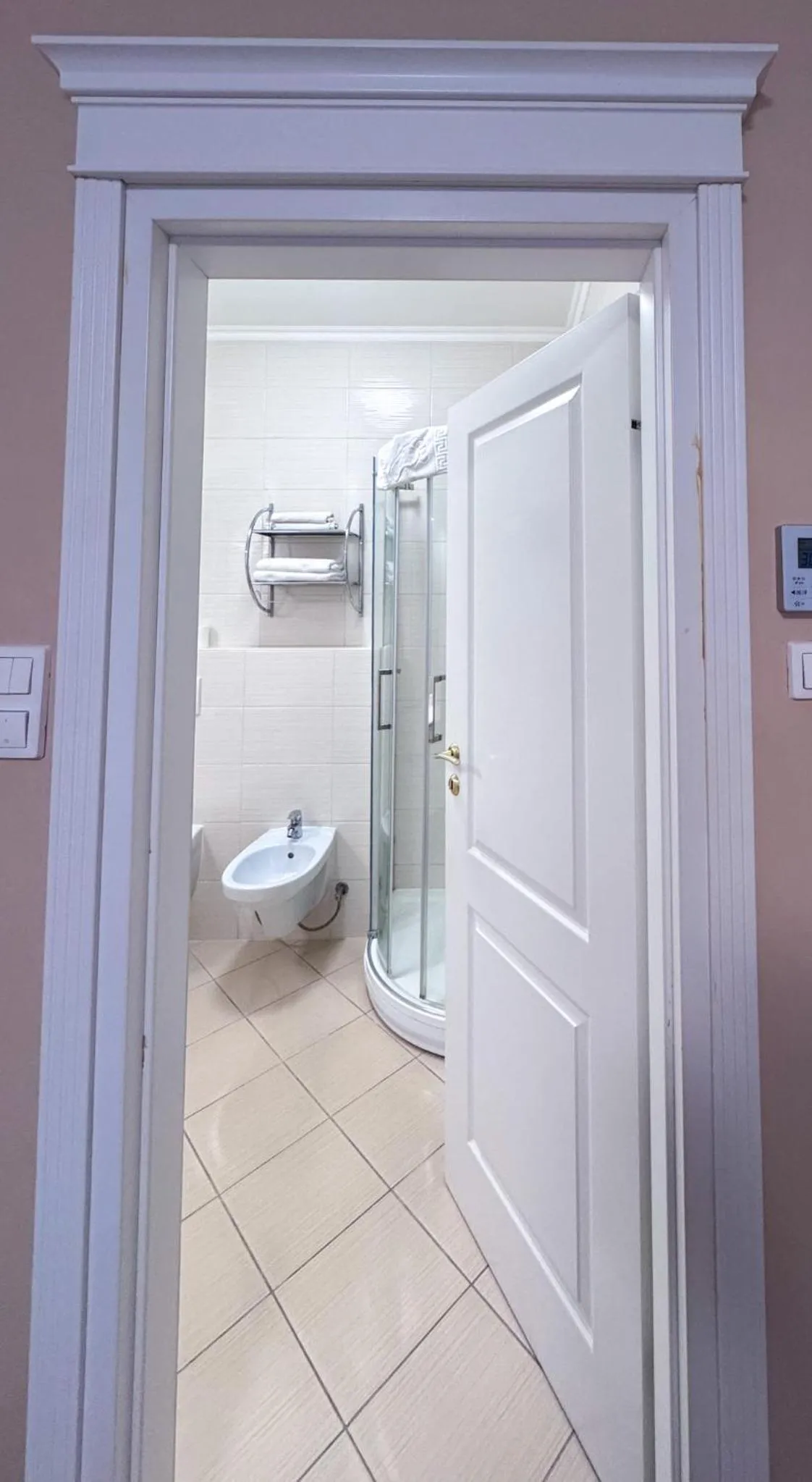 Shower in Camille Apartmanhouse