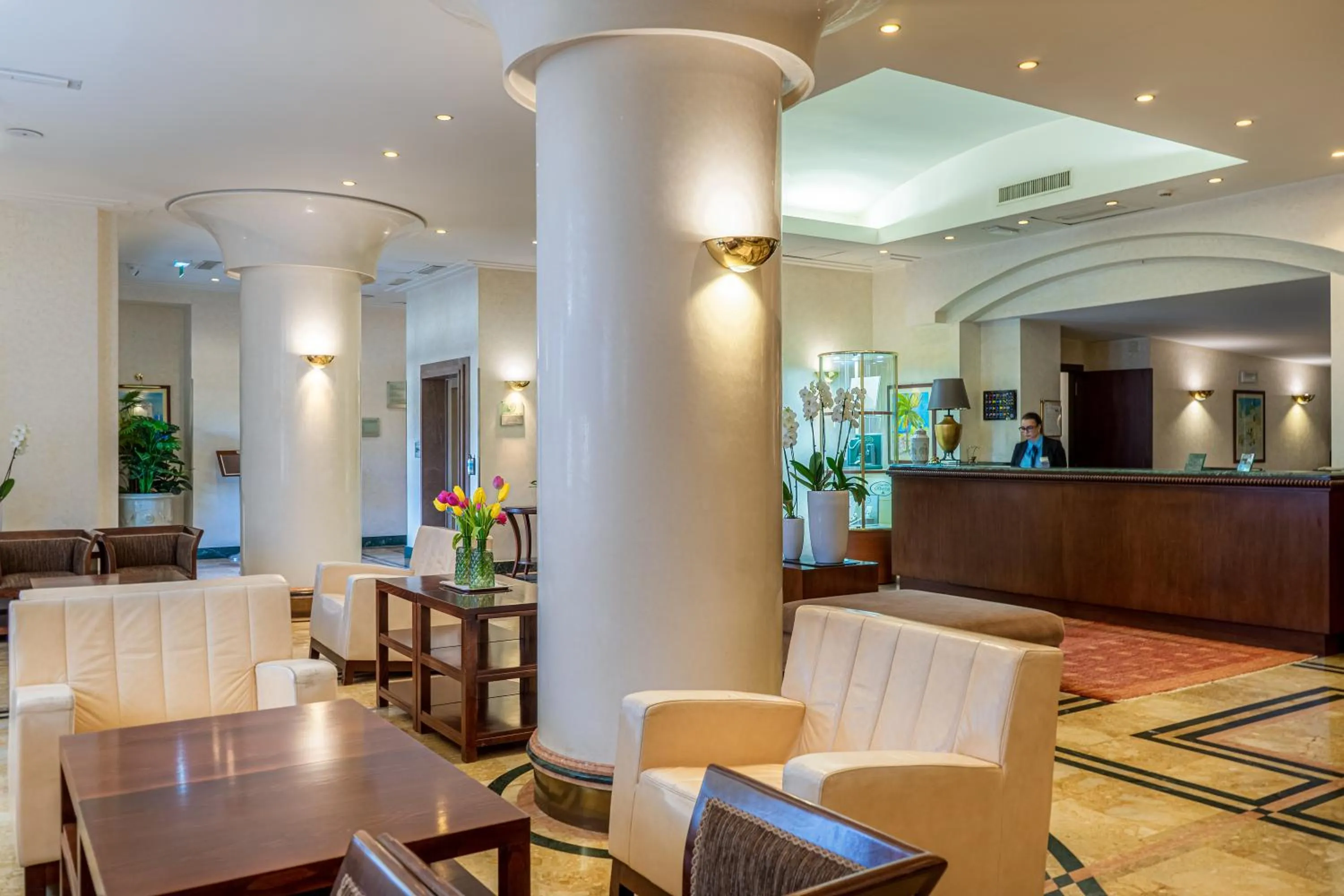 Lobby or reception in Hotel Cala Del Porto