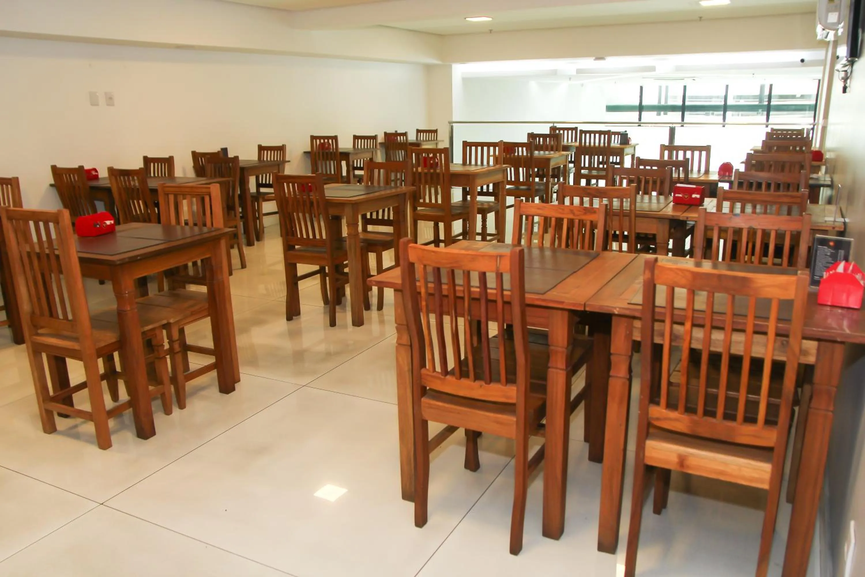 Restaurant/places to eat in Logic Hotel Volta Redonda