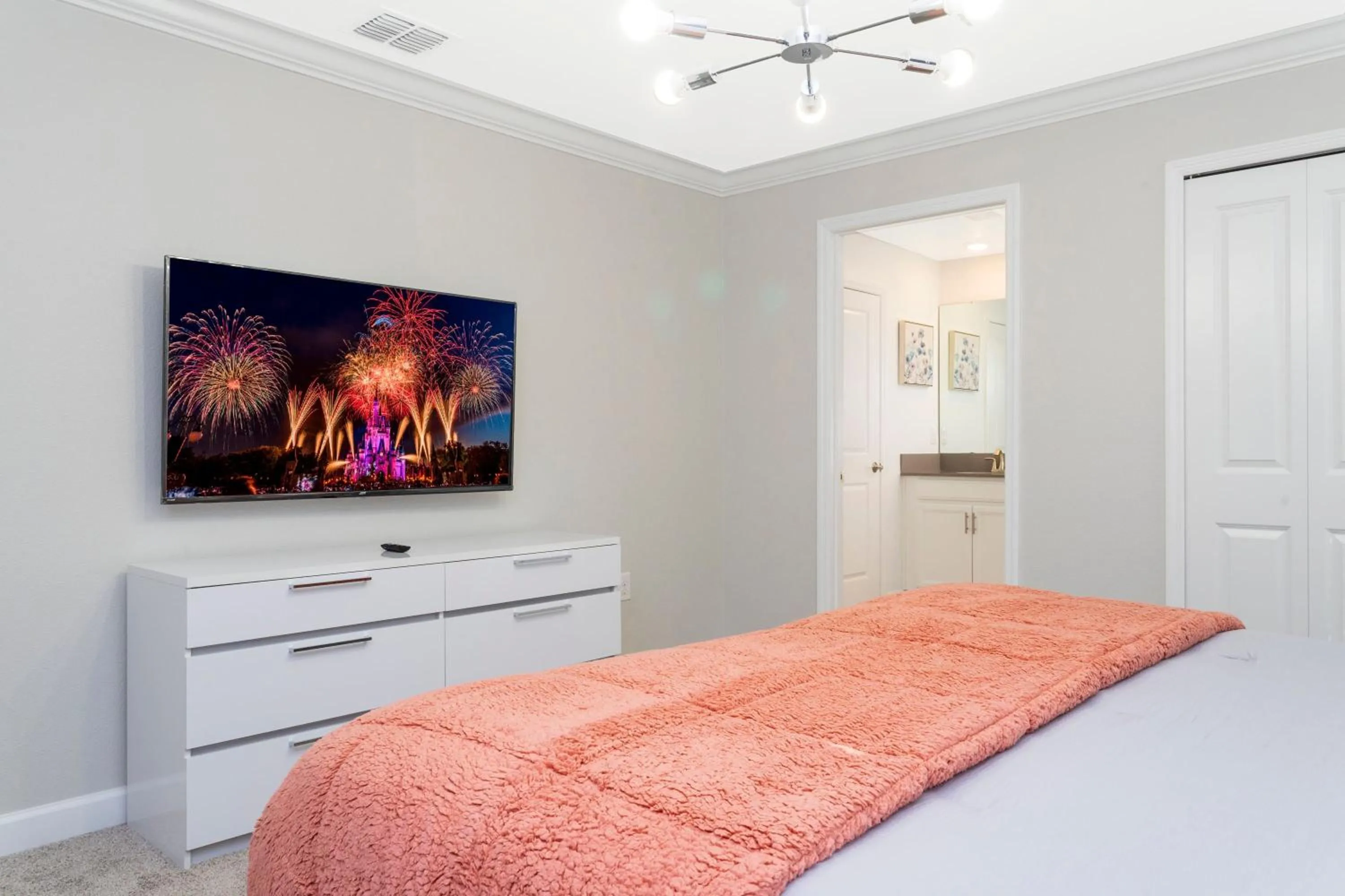 Bed in Gorgeous 4 Bd Close to Disney w/ Pool @ Storey Lake Resort 4245