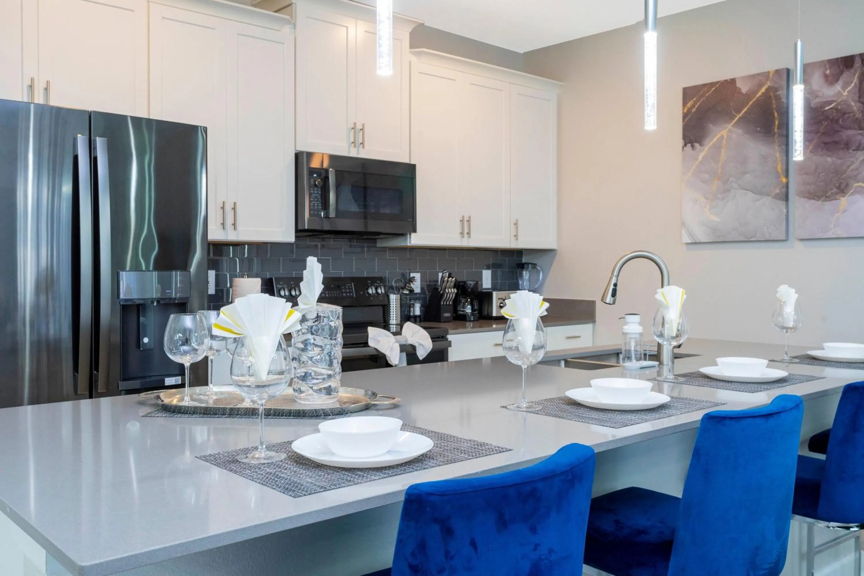 Gorgeous 4 Bd Close to Disney w/ Pool @ Storey Lake Resort 4245