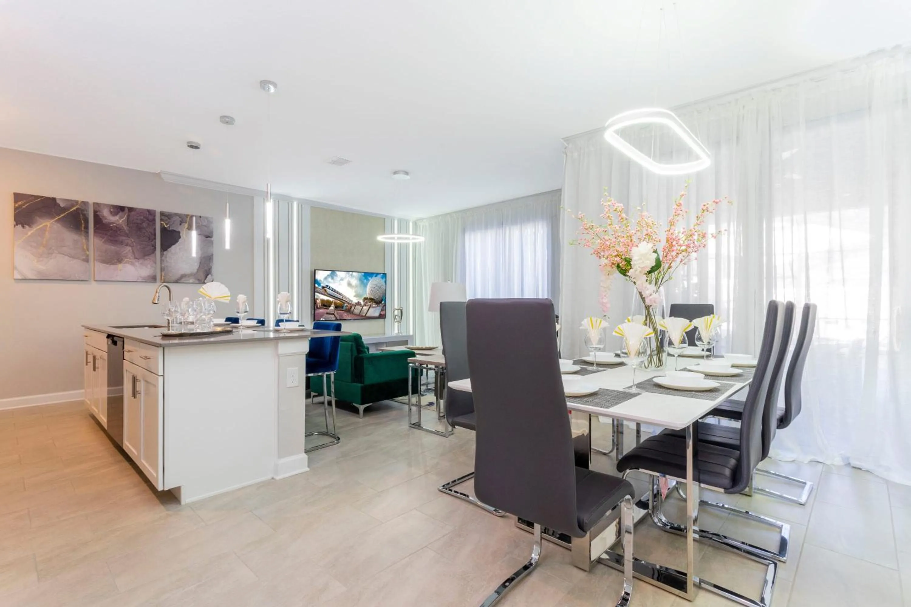 Gorgeous 4 Bd Close to Disney w/ Pool @ Storey Lake Resort 4245