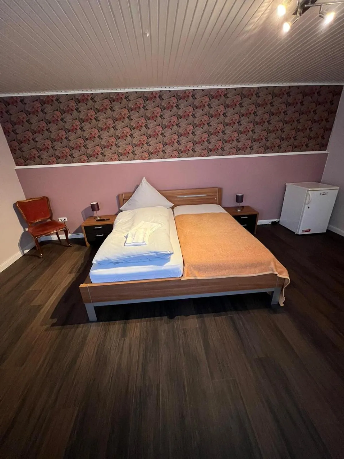 Bed in Gästehaus Geli