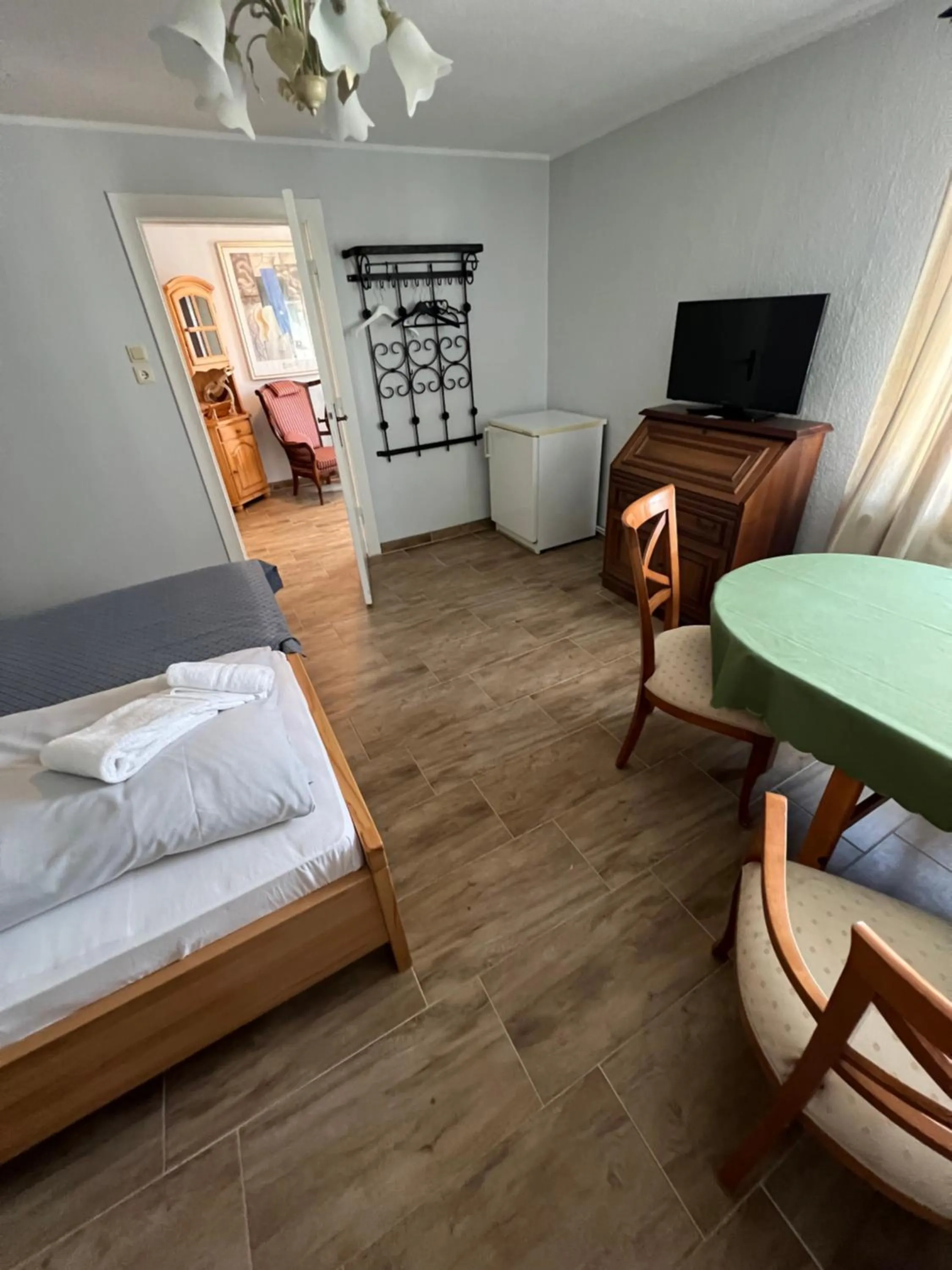 Bed in Gästehaus Geli