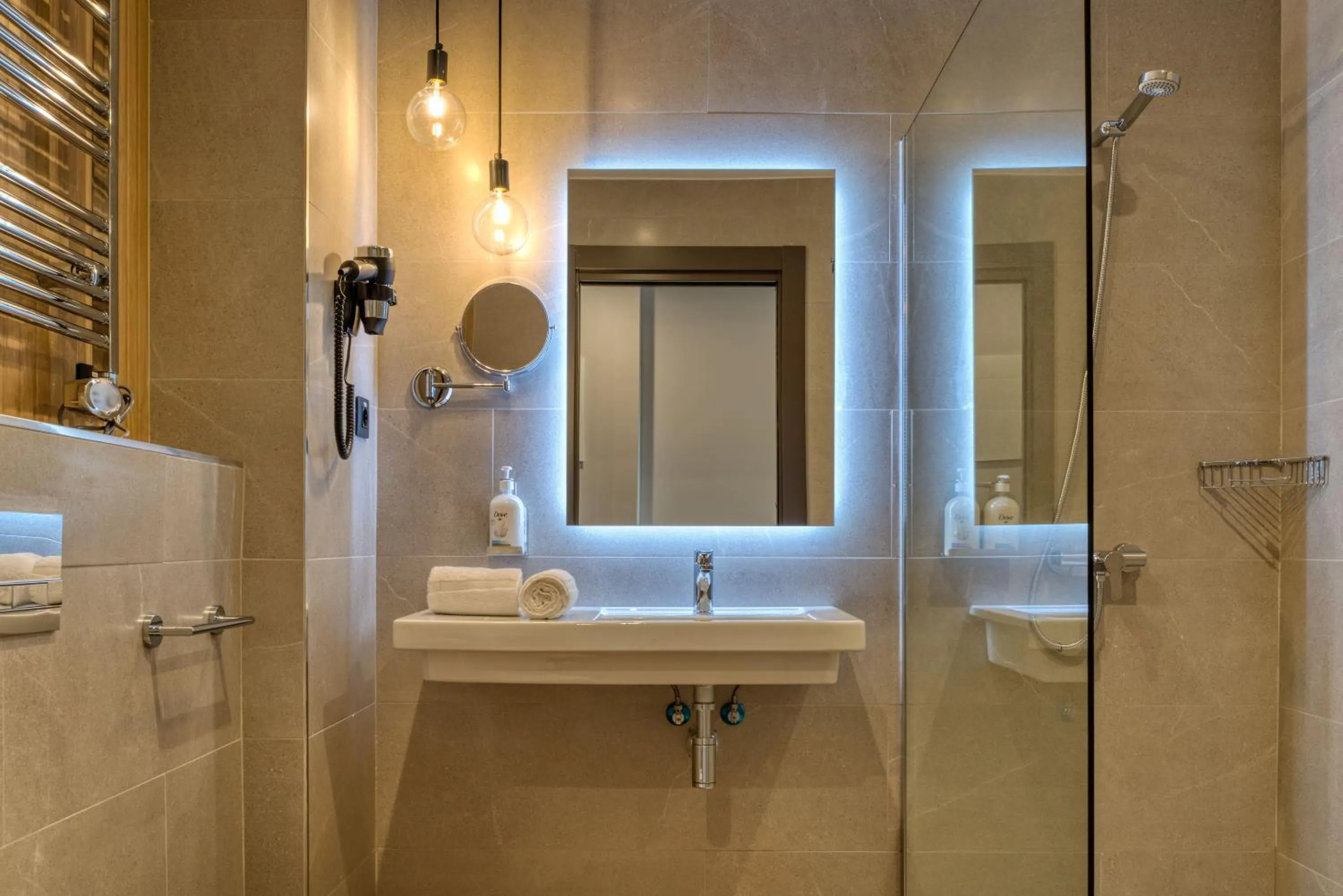 Shower in DWO Colours Alcalá