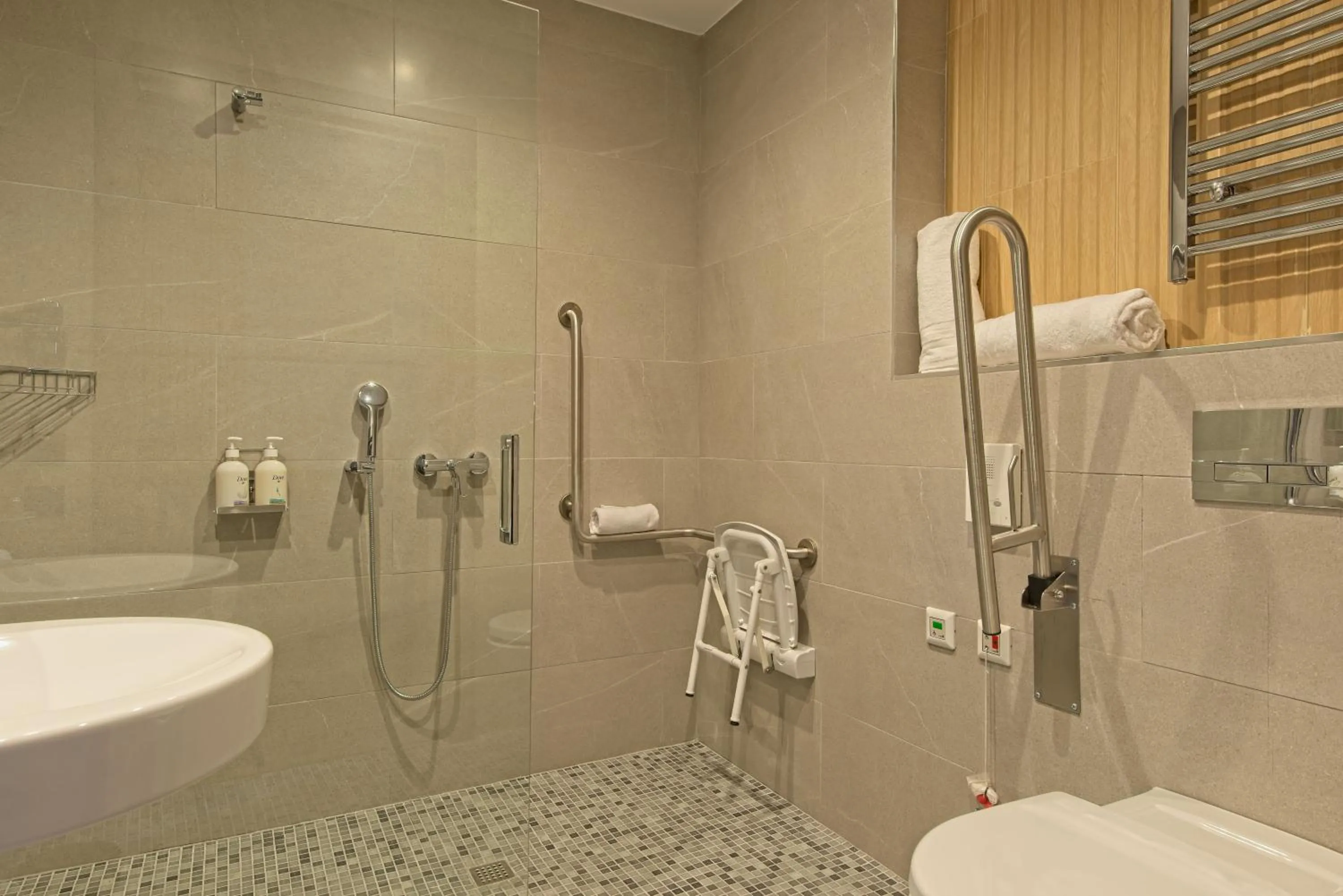 Shower in DWO Colours Alcalá