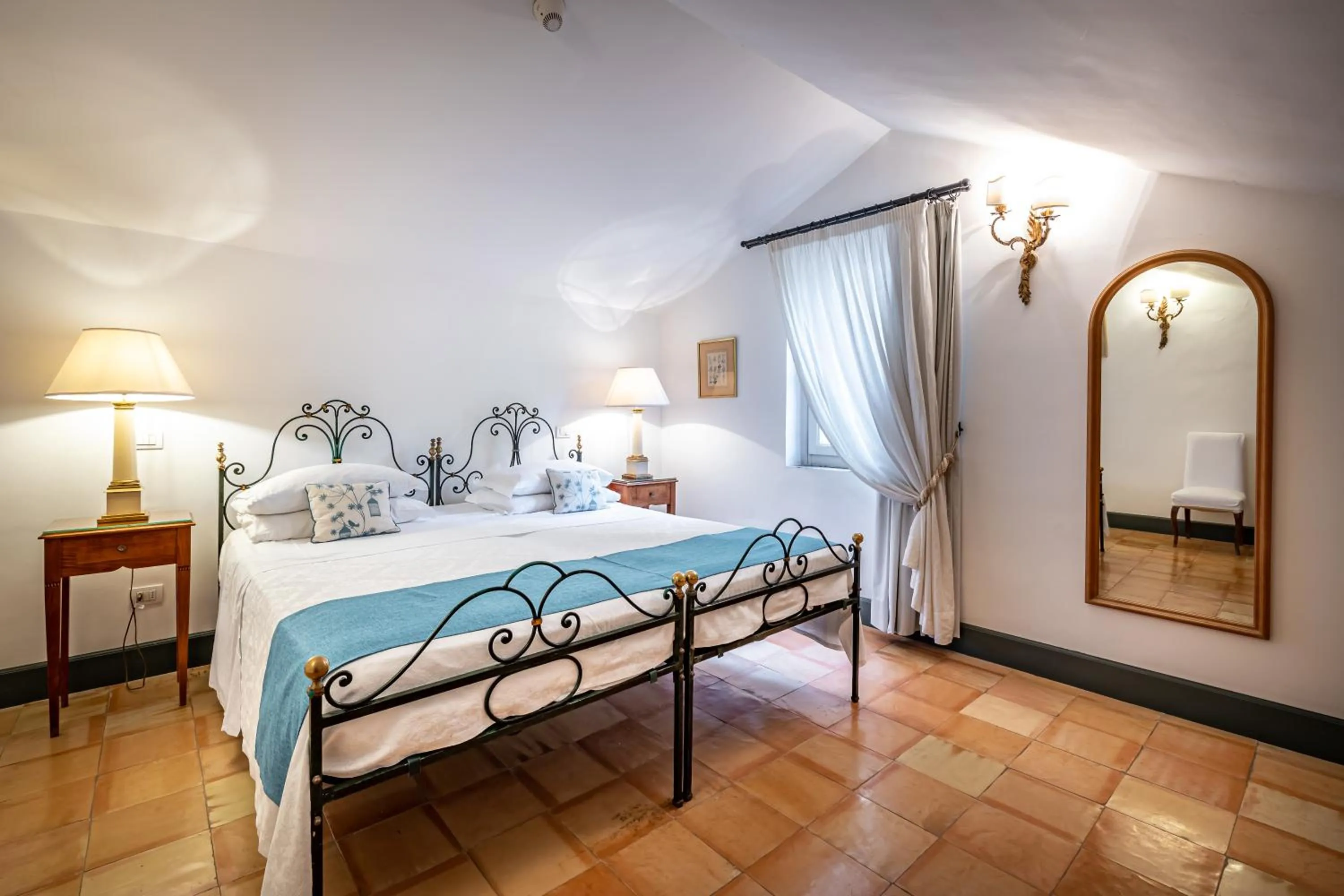 Bedroom, Bed in Palazzo Belmonte