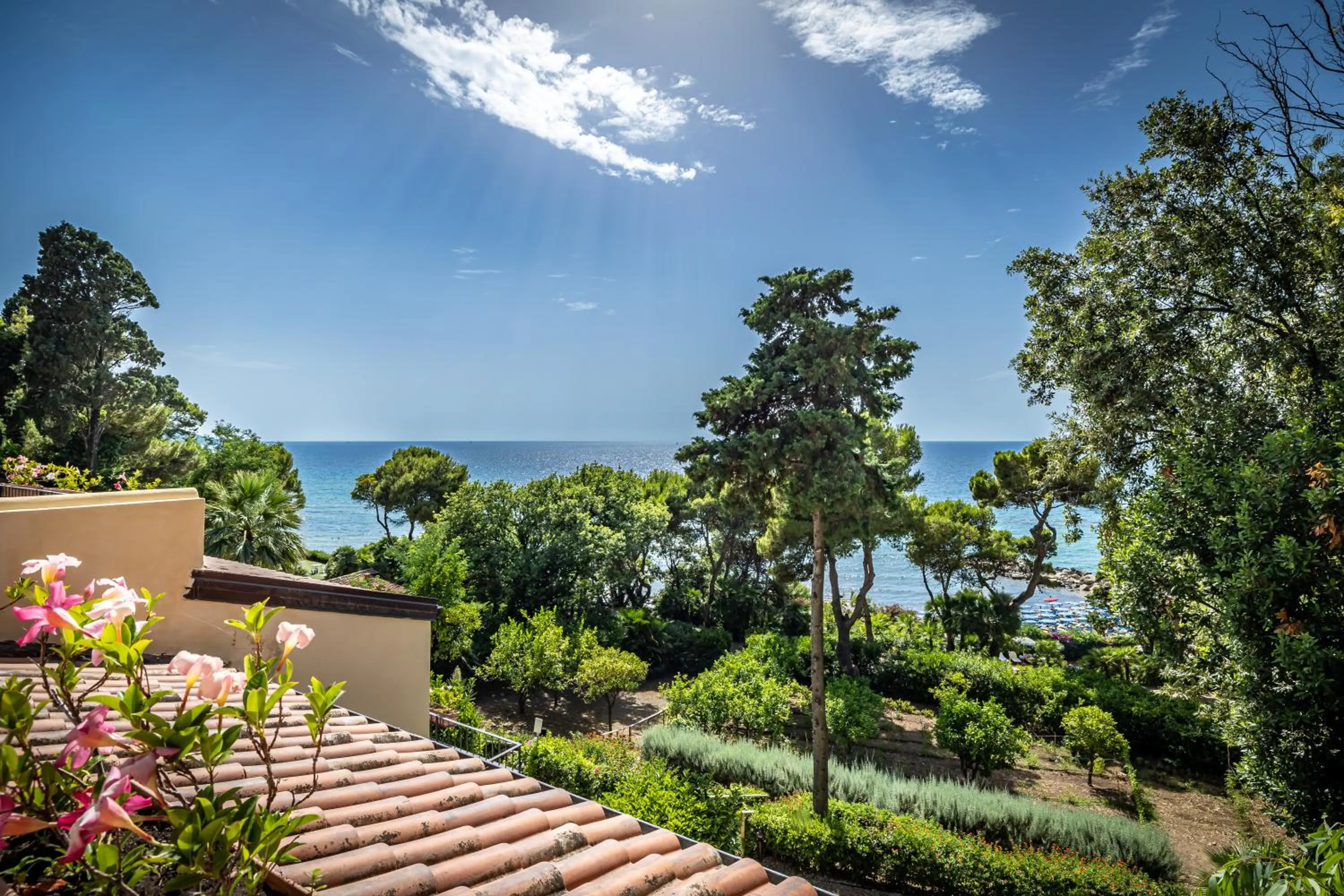 Garden view in Palazzo Belmonte