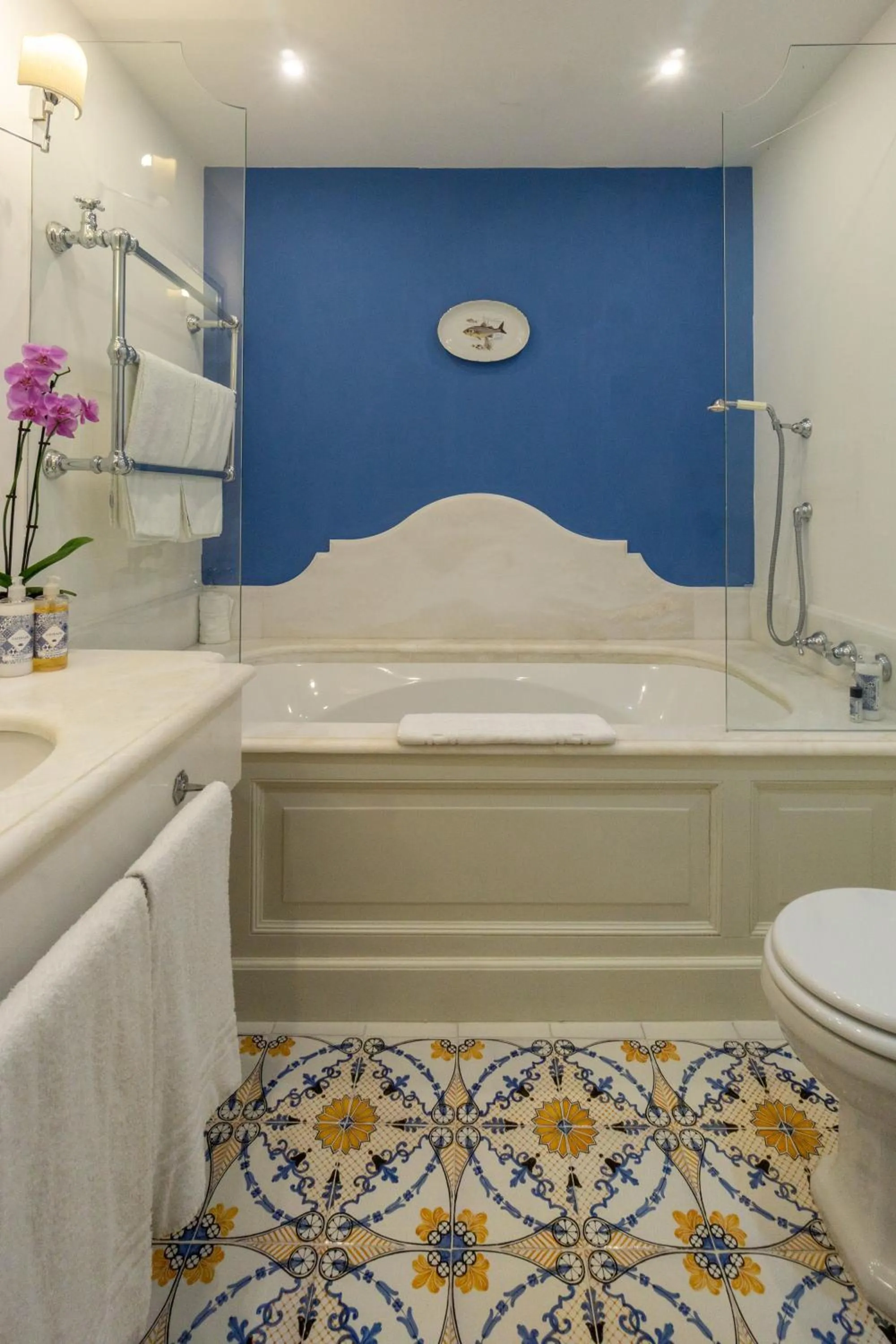 Bathroom in Palazzo Belmonte