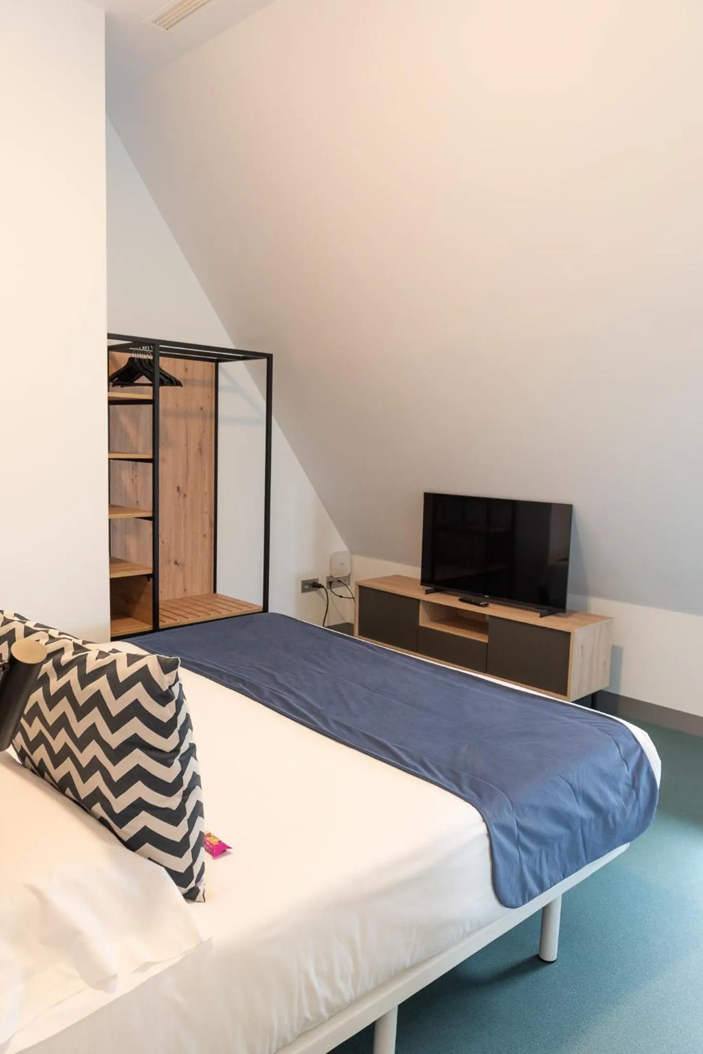 Bed in RK Farallón Canteras